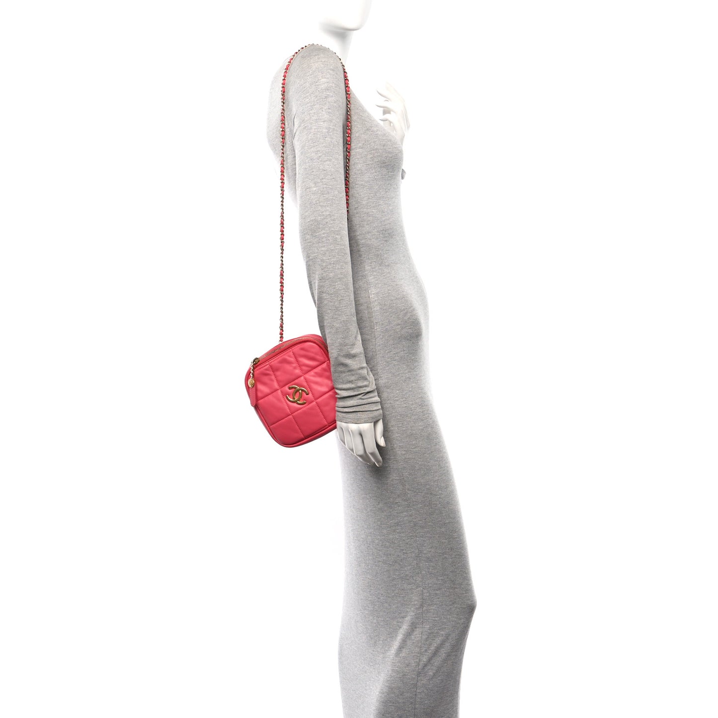 Lambskin Quilted Diamond Clutch With Chain Pink