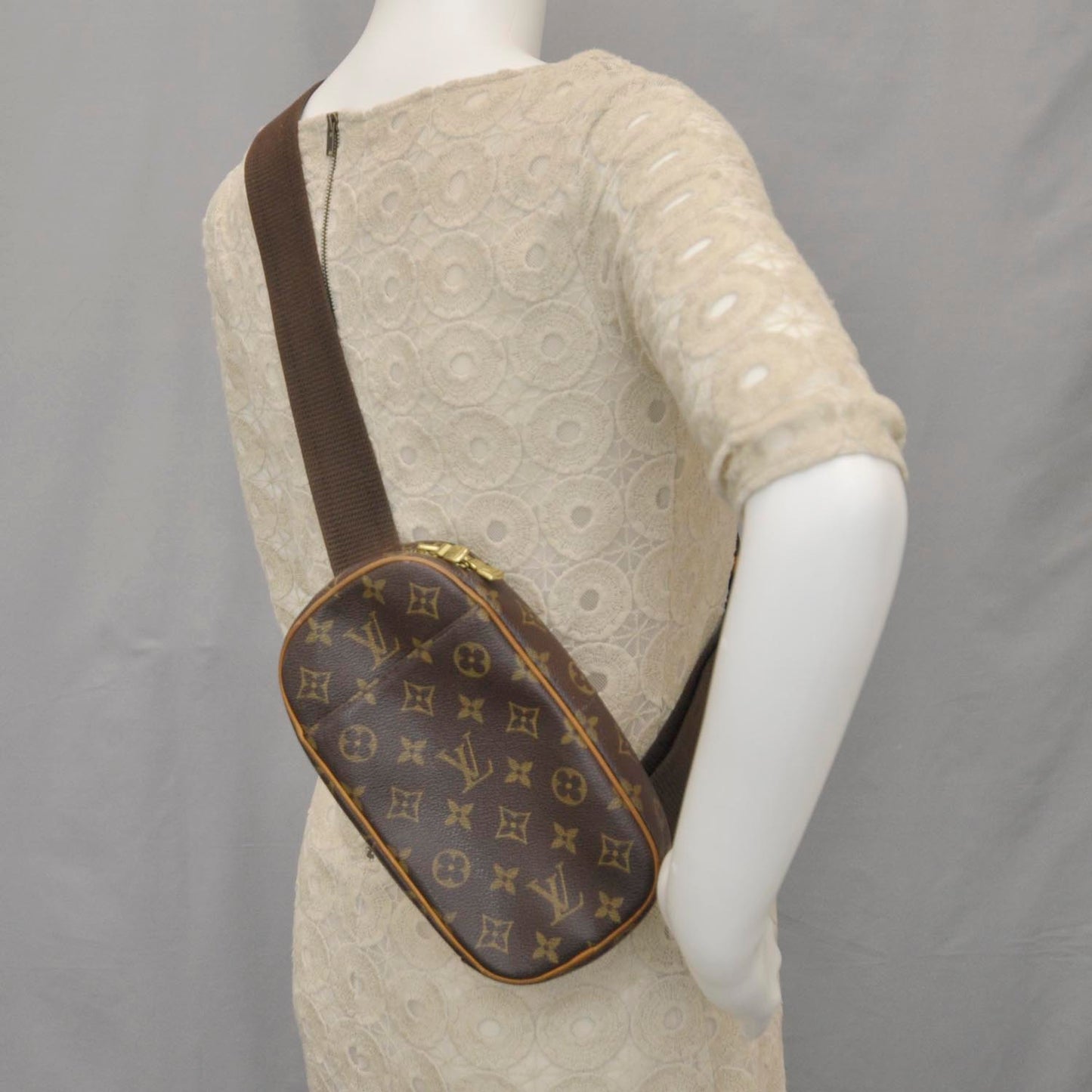 Monogram Pochette Gange