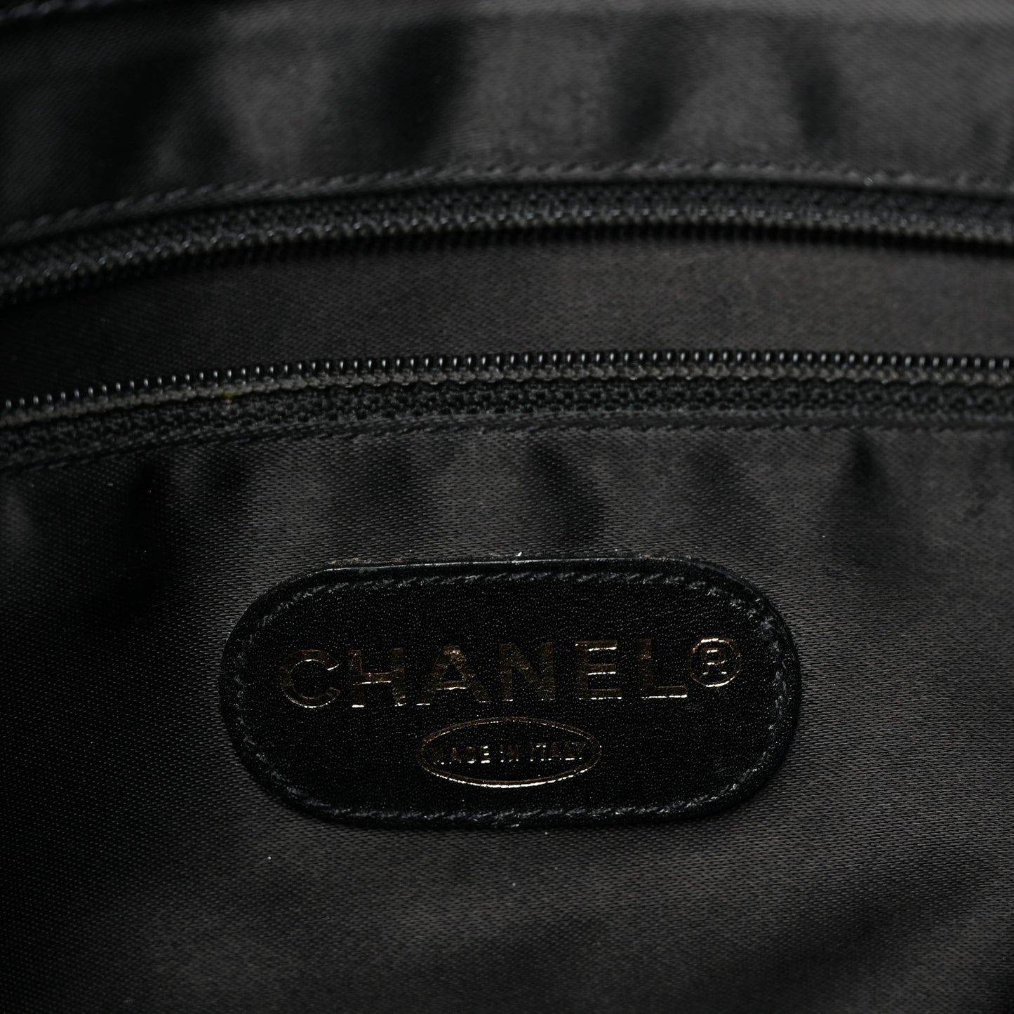 Caviar Large CC Shoulder Bag Black