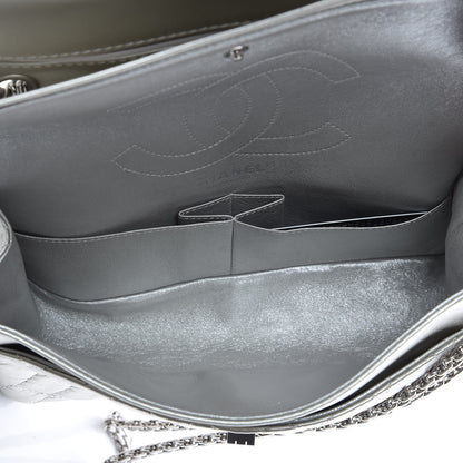 Chanel Metallic Aged Calfskin 2.55 Reissue 225 Flap Silver 8 of 11