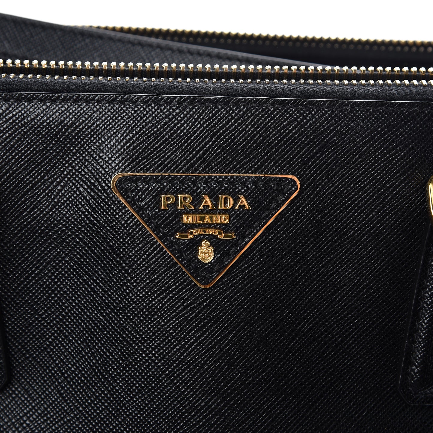 Saffiano Medium Galleria Double Zip Tote Black