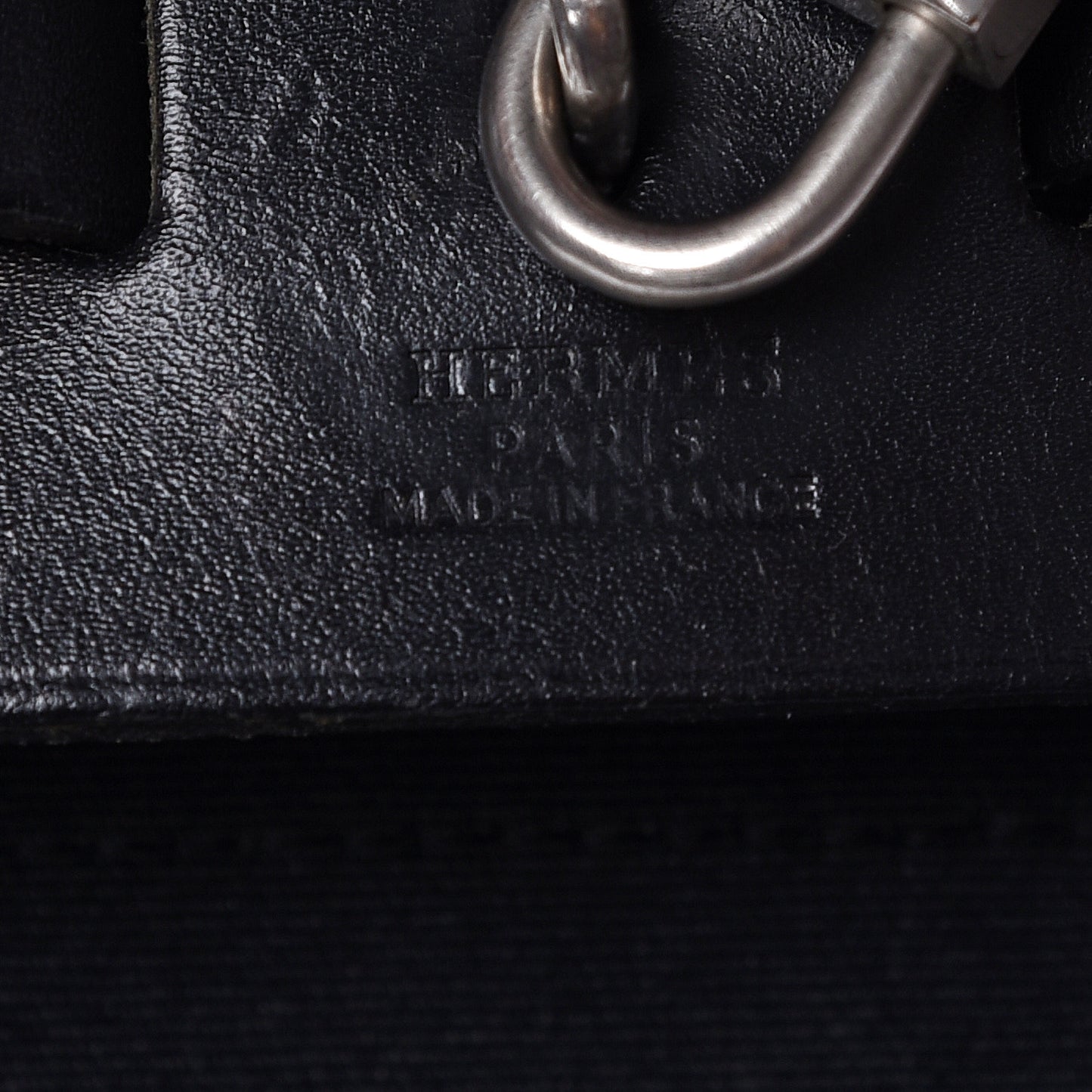 Toile Vache Calfskin Herbag 30 PM Black
