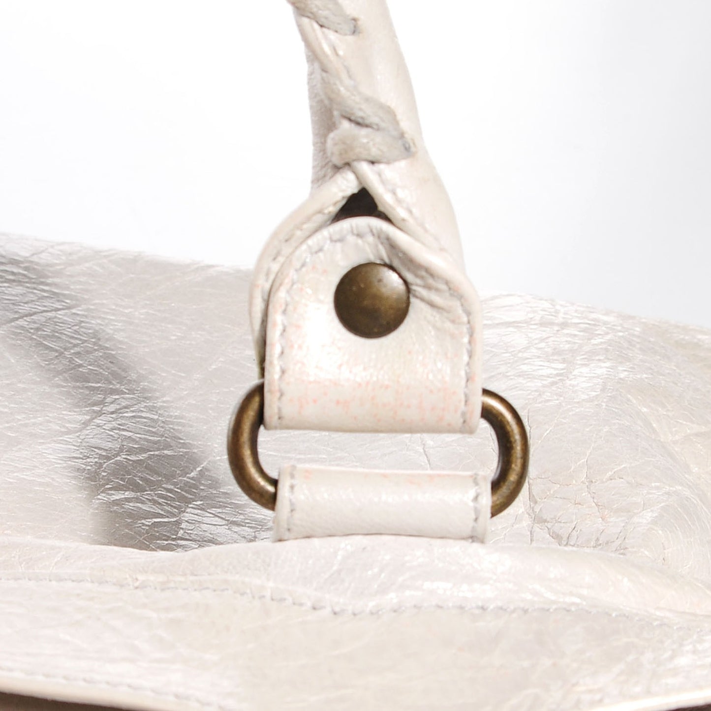Chevre Classic Hardware First White