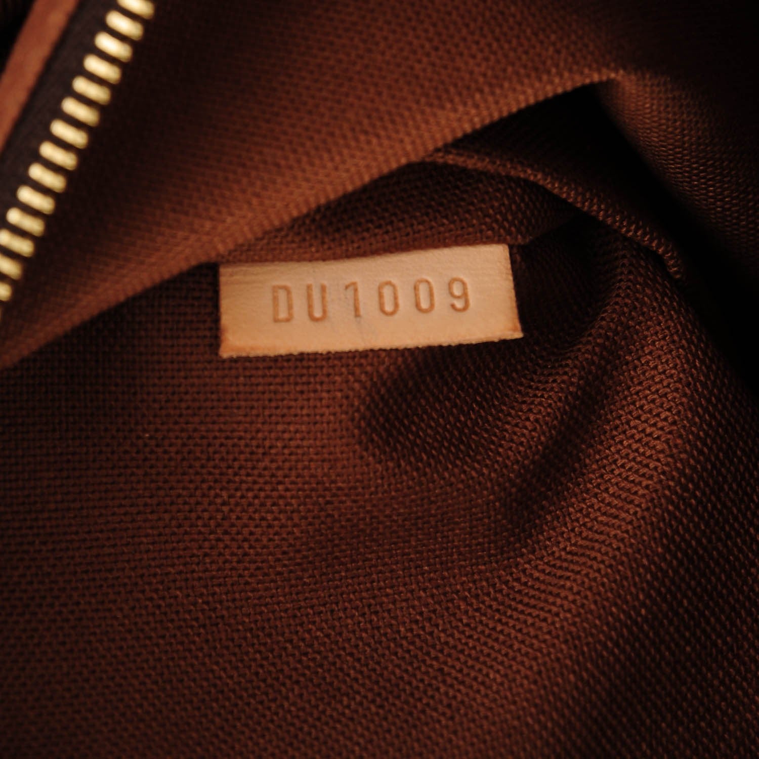 Louis Vuitton Monogram Cabas Beaubourg 7 of 7
