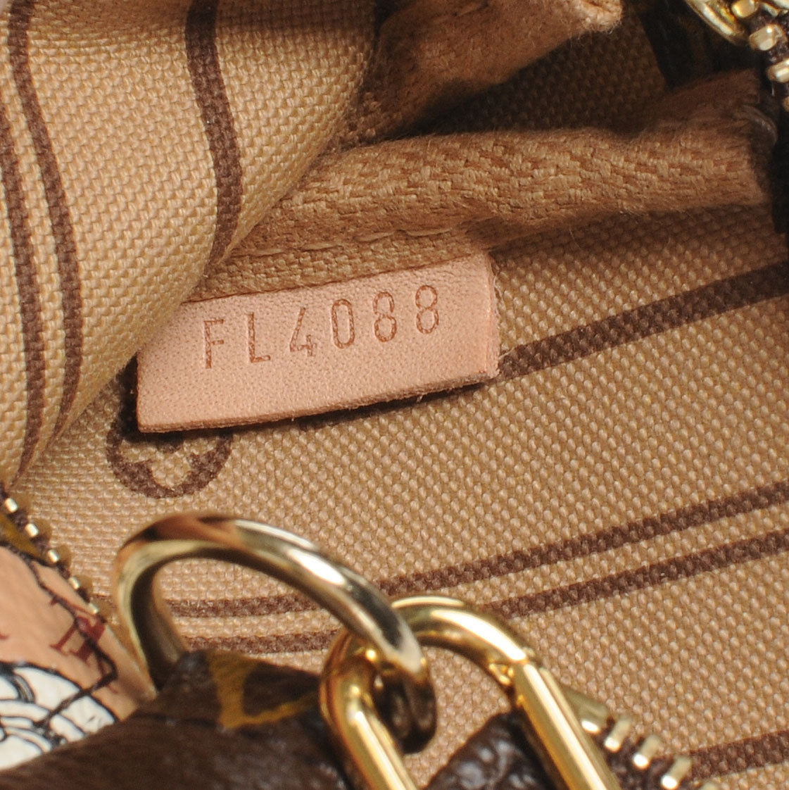 Louis Vuitton Monogram Patch Mini Pochette 7 of 8