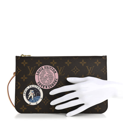 Louis Vuitton Monogram World Tour Neverfull MM GM Pochette 2 of 7