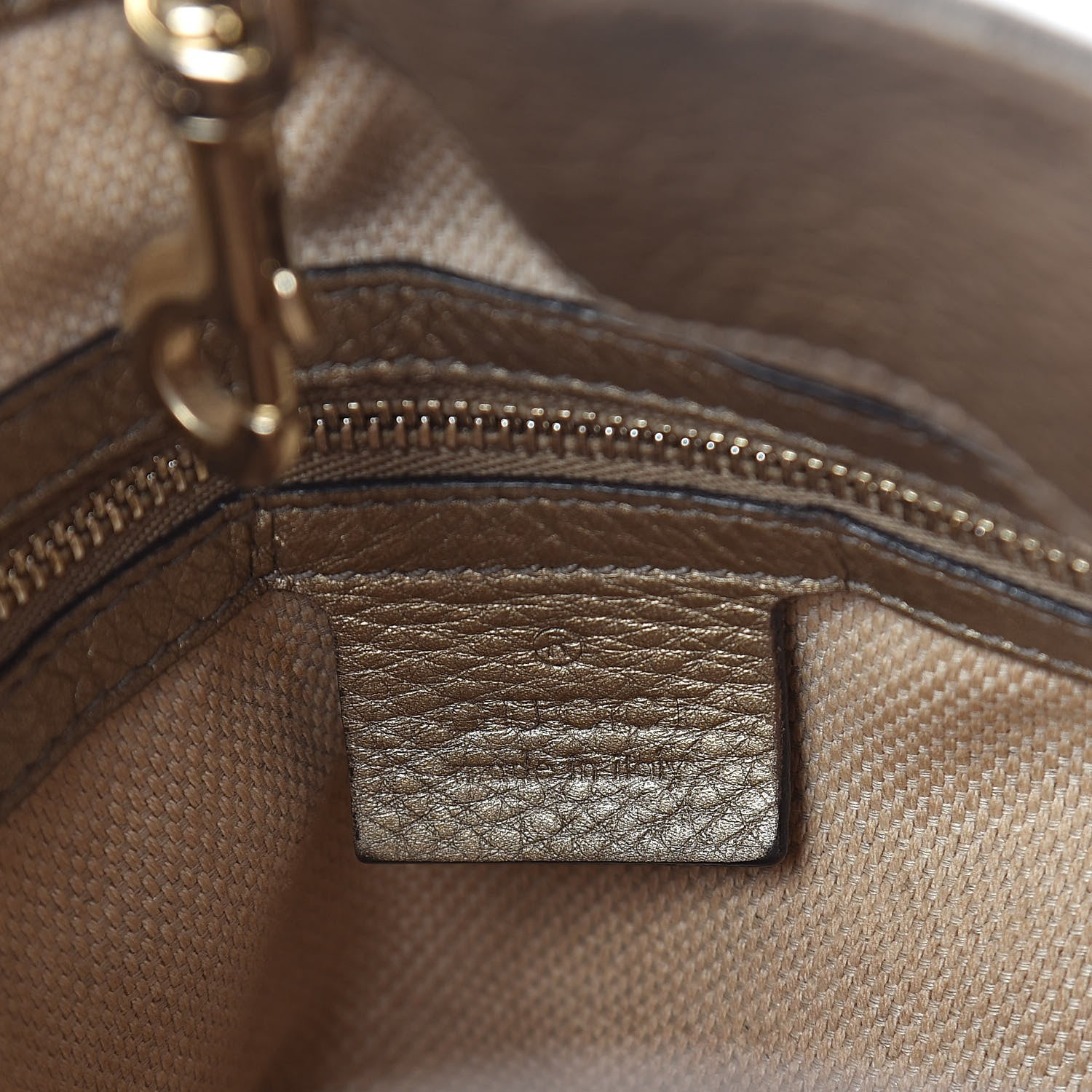 Gucci Metallic Pebbled Calfskin Medium Soho Chain Shoulder Bag Golden Beige 6 of 12