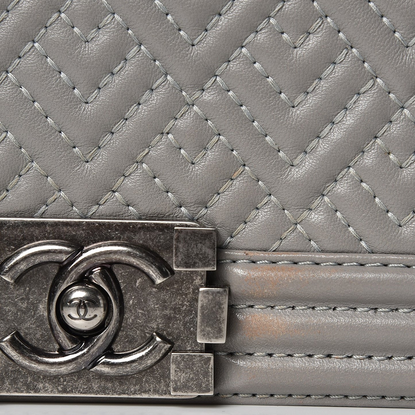 Lambskin Chevron Quilted Medium Boy Flap Grey