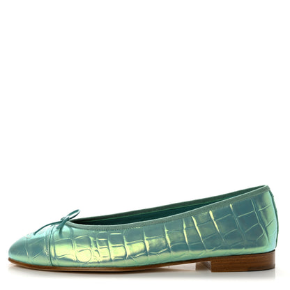 Chanel Iridescent Calfskin Crocodile Embossed Ballerina Flats 38.5 Green 1 of 10