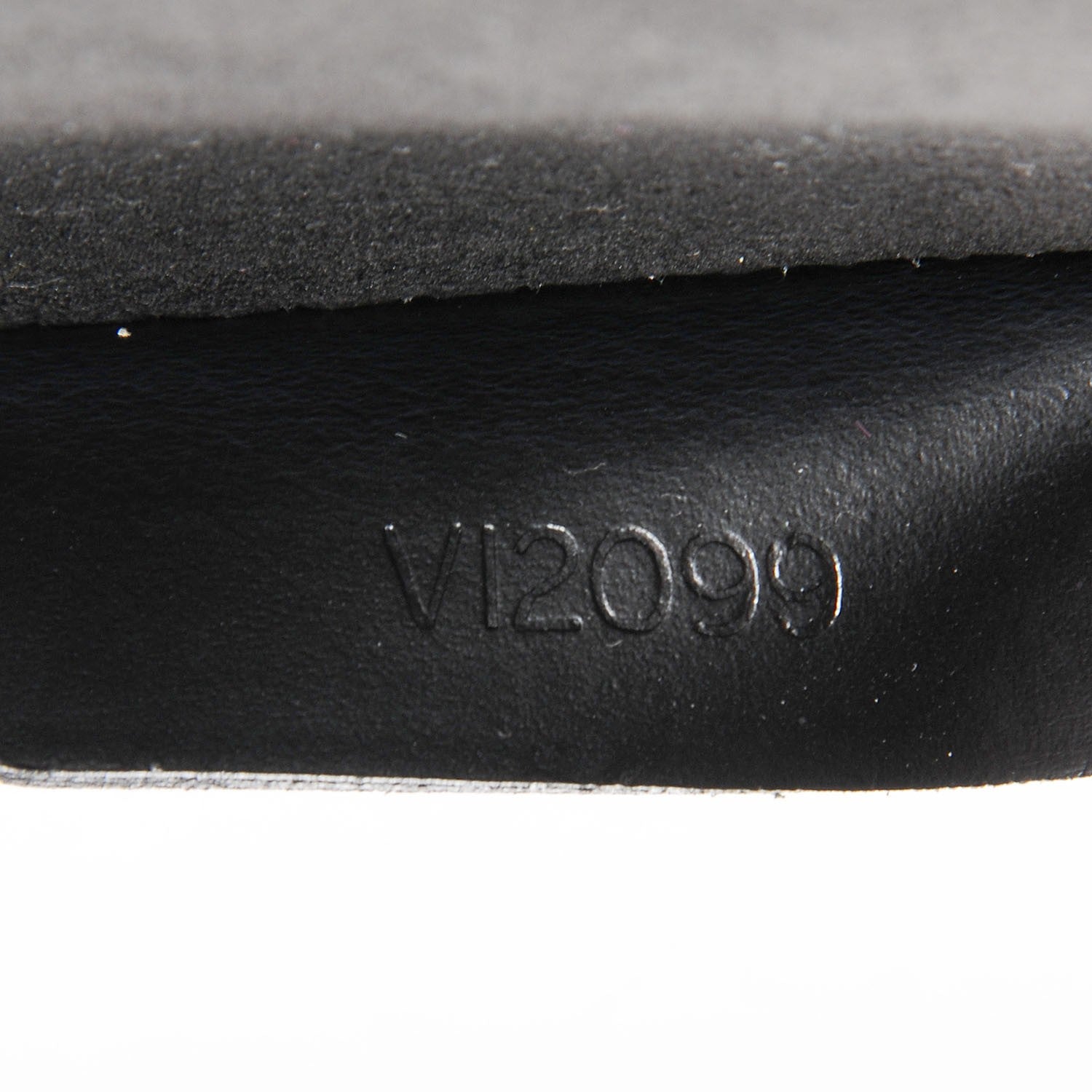 Louis Vuitton Damier Graphite 13 in Laptop Sleeve 7 of 7