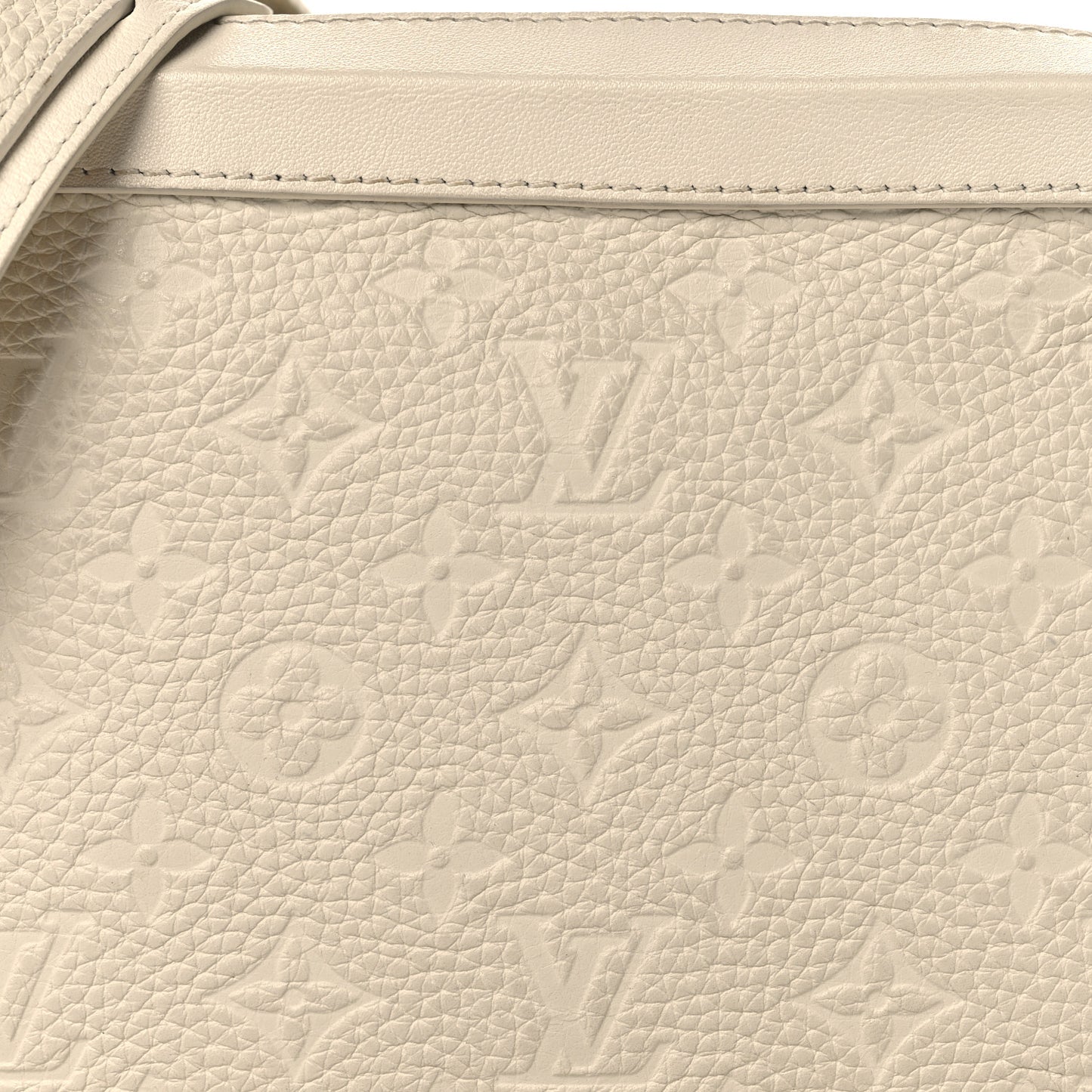 Taurillon Monogram Solar Ray Soft Trunk Powder White