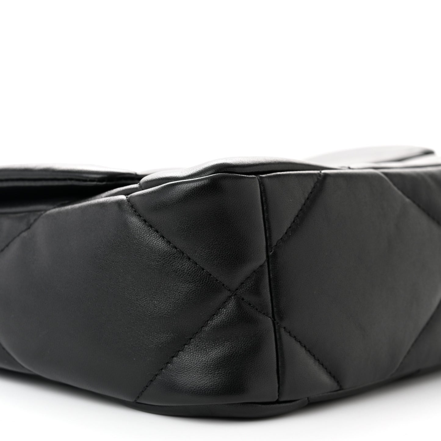 Lambskin Quilted Medium Chanel 19 Flap Black