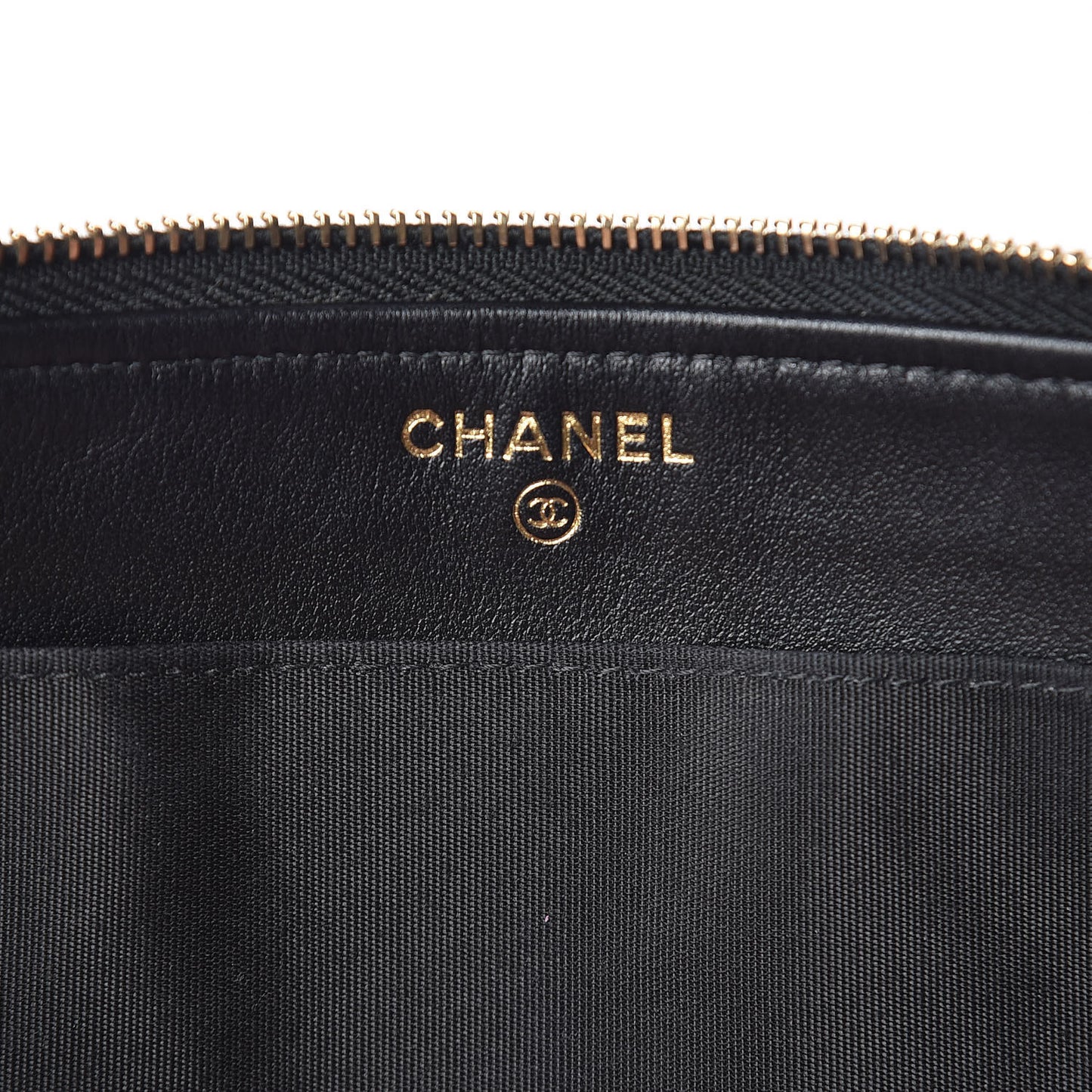 Caviar Quilted Small Zipped Boy Pouch Black