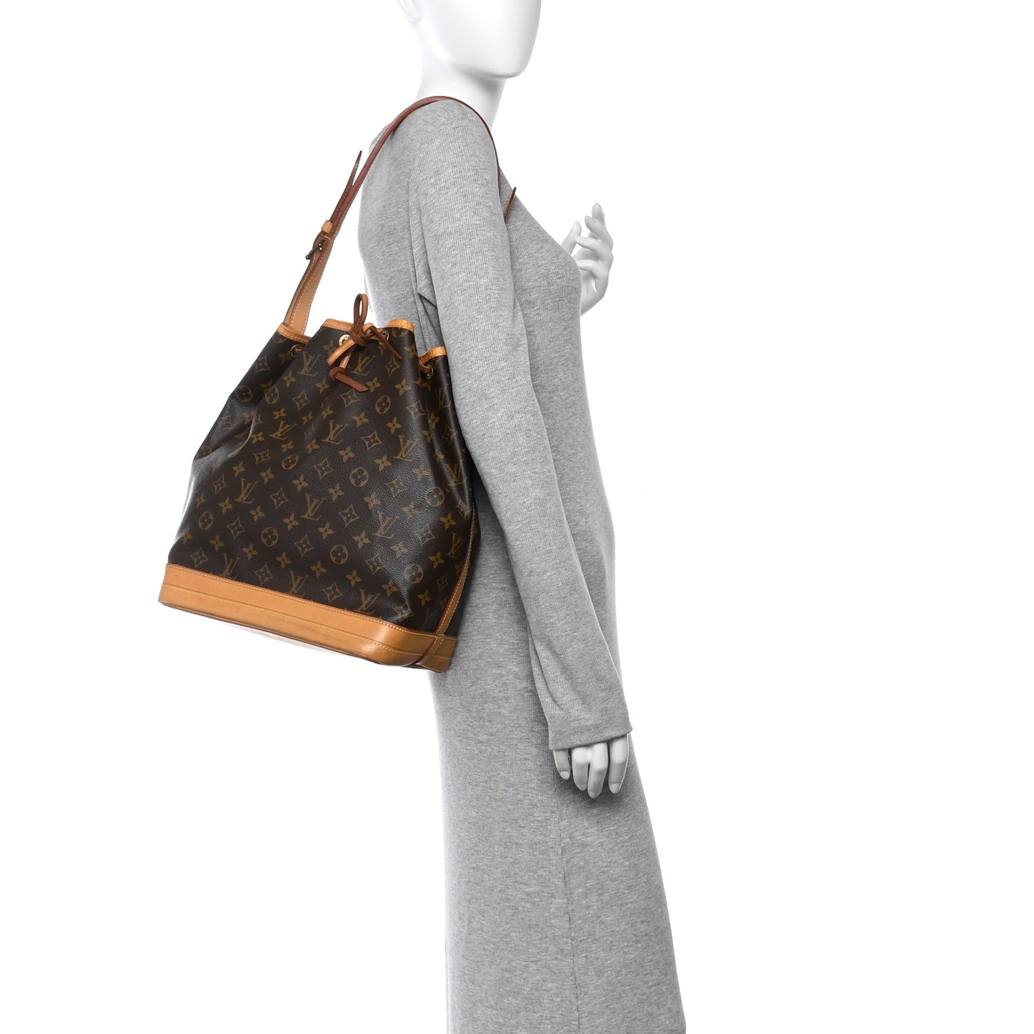 Louis Vuitton Monogram Noe 2 of 10