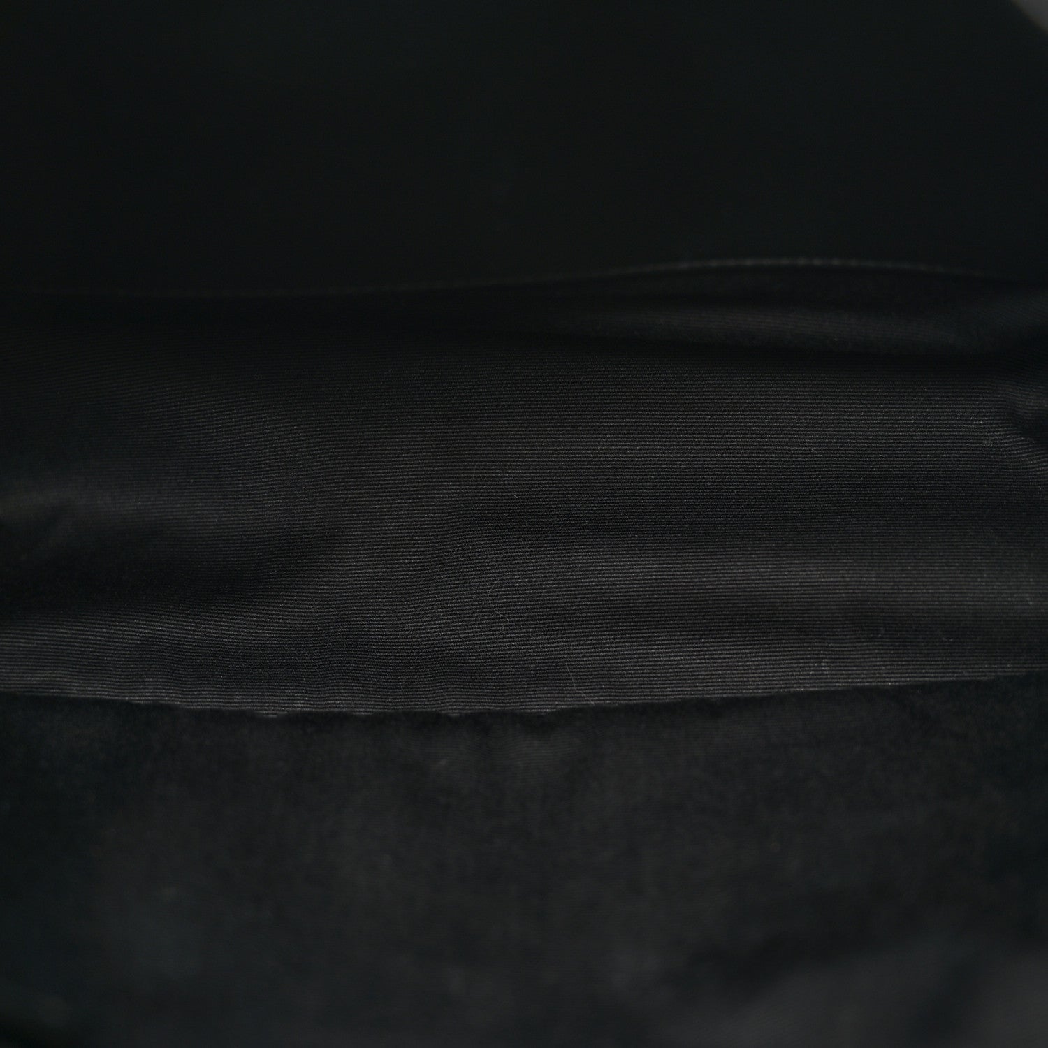 Saint Laurent Crinkled Calfskin Matelasse Monogram Medium Niki Chain Satchel Black 5 of 10