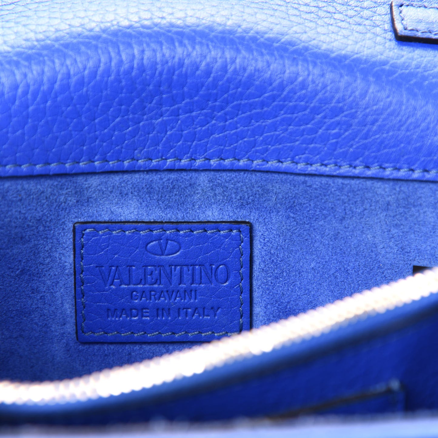 Grained Calfskin Rockstud Wallet on Chain Acid Blue
