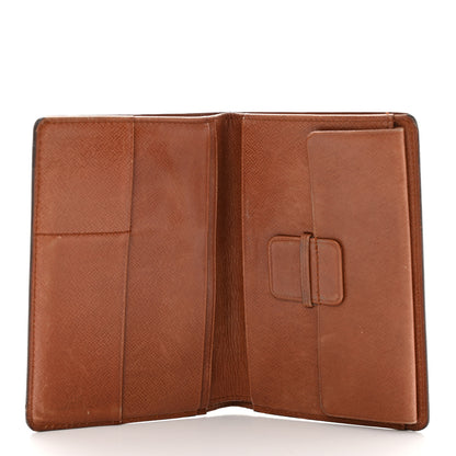 Louis Vuitton Monogram Passport Cover 5 of 7