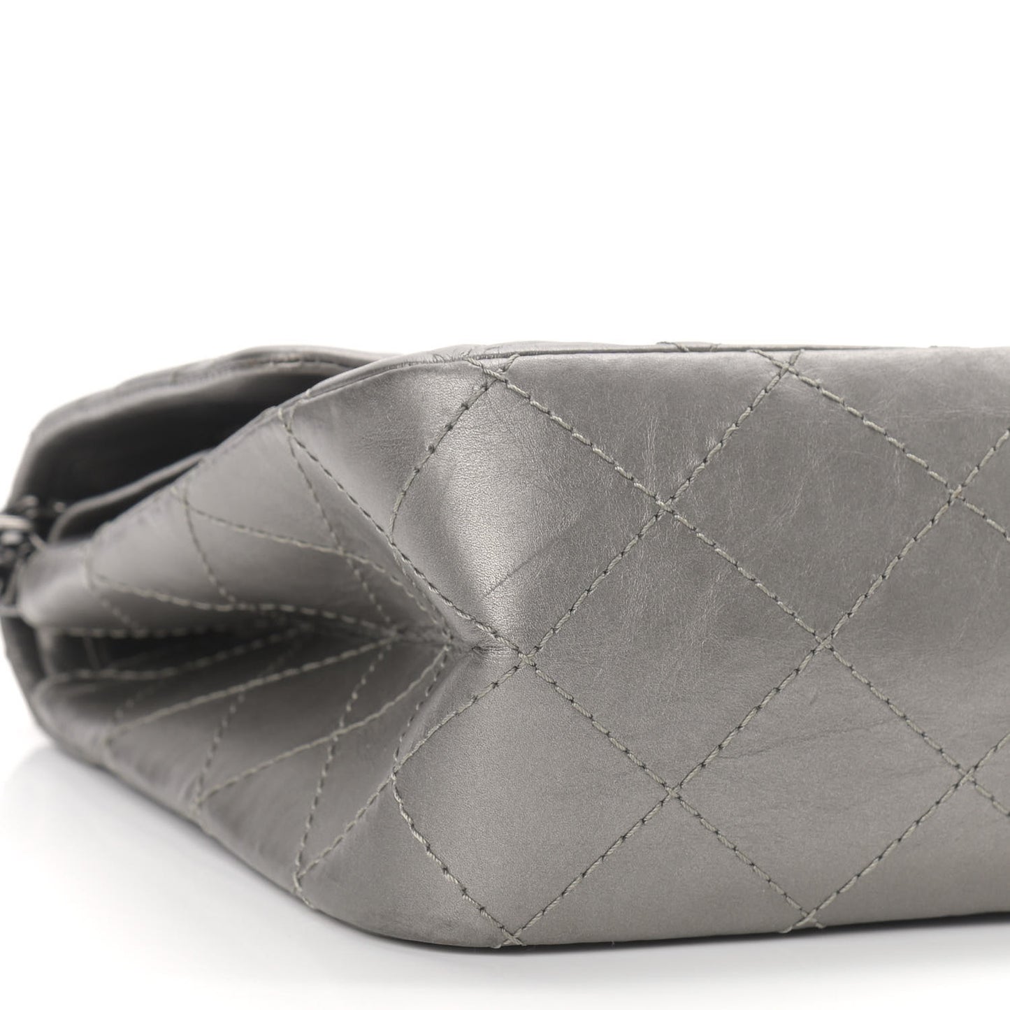 Metallic Aged Calfskin Quilted 2.55 Reissue 226 Flap Silver