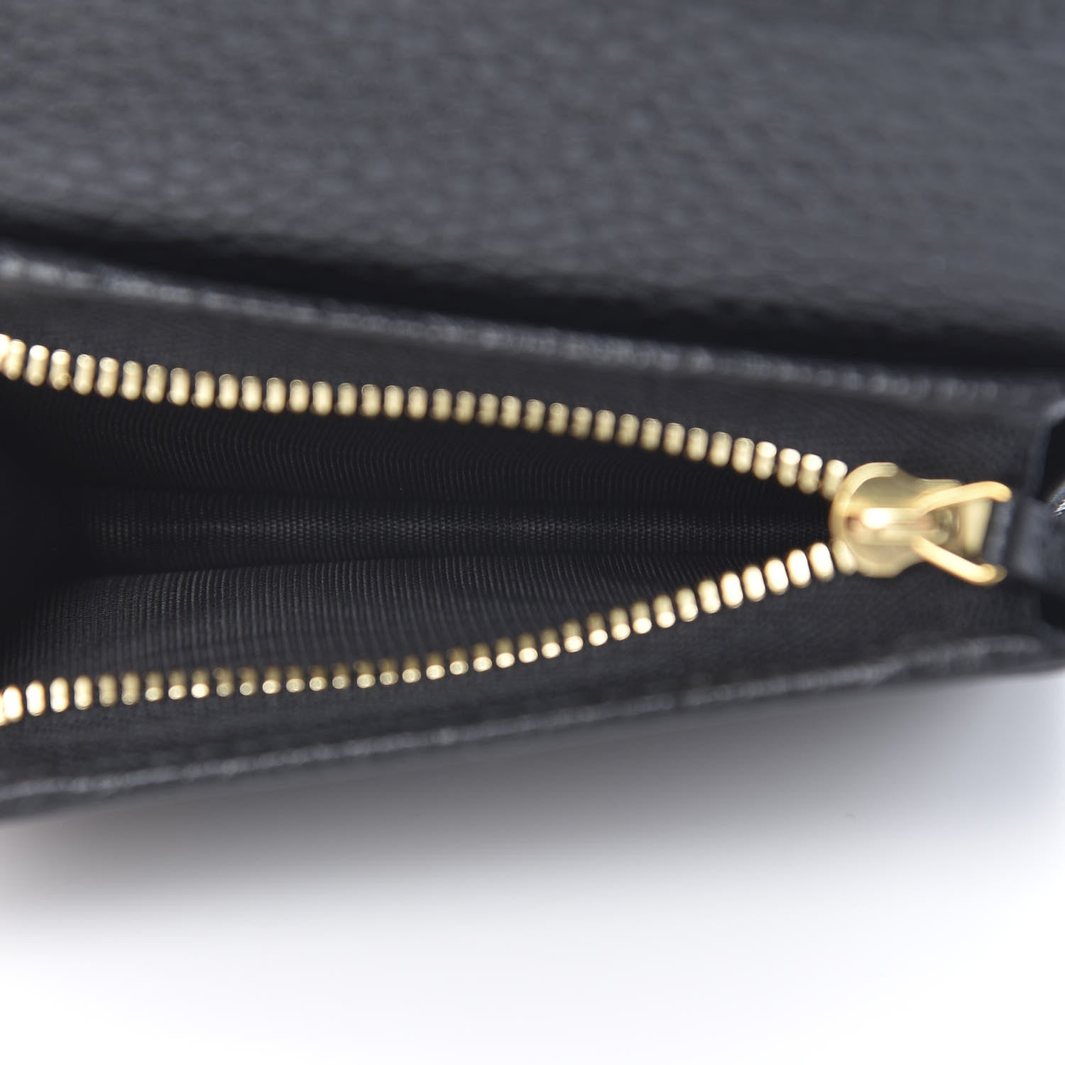 Gucci Pebbled Calfskin GG Marmont Card Case Black 5 of 7