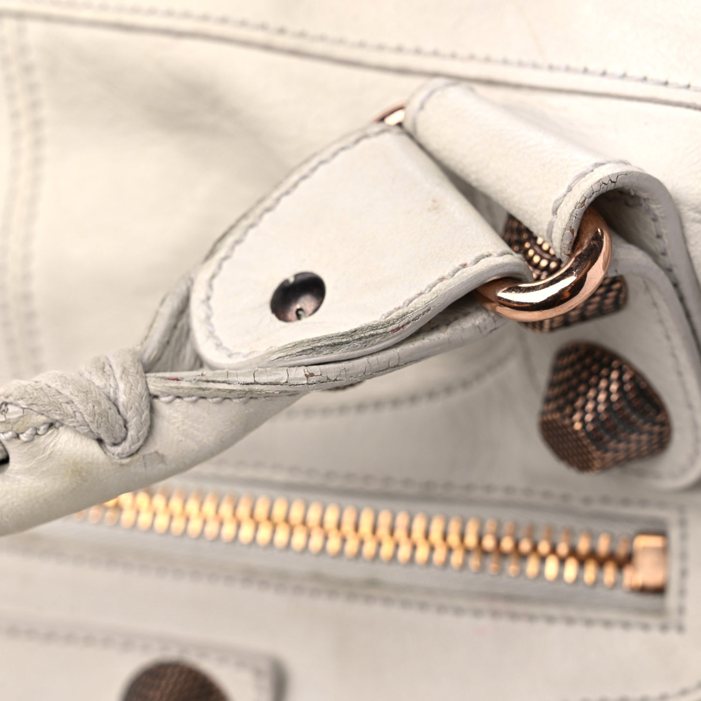 Agneau Giant 21 Rose Gold Hardware Work White Light