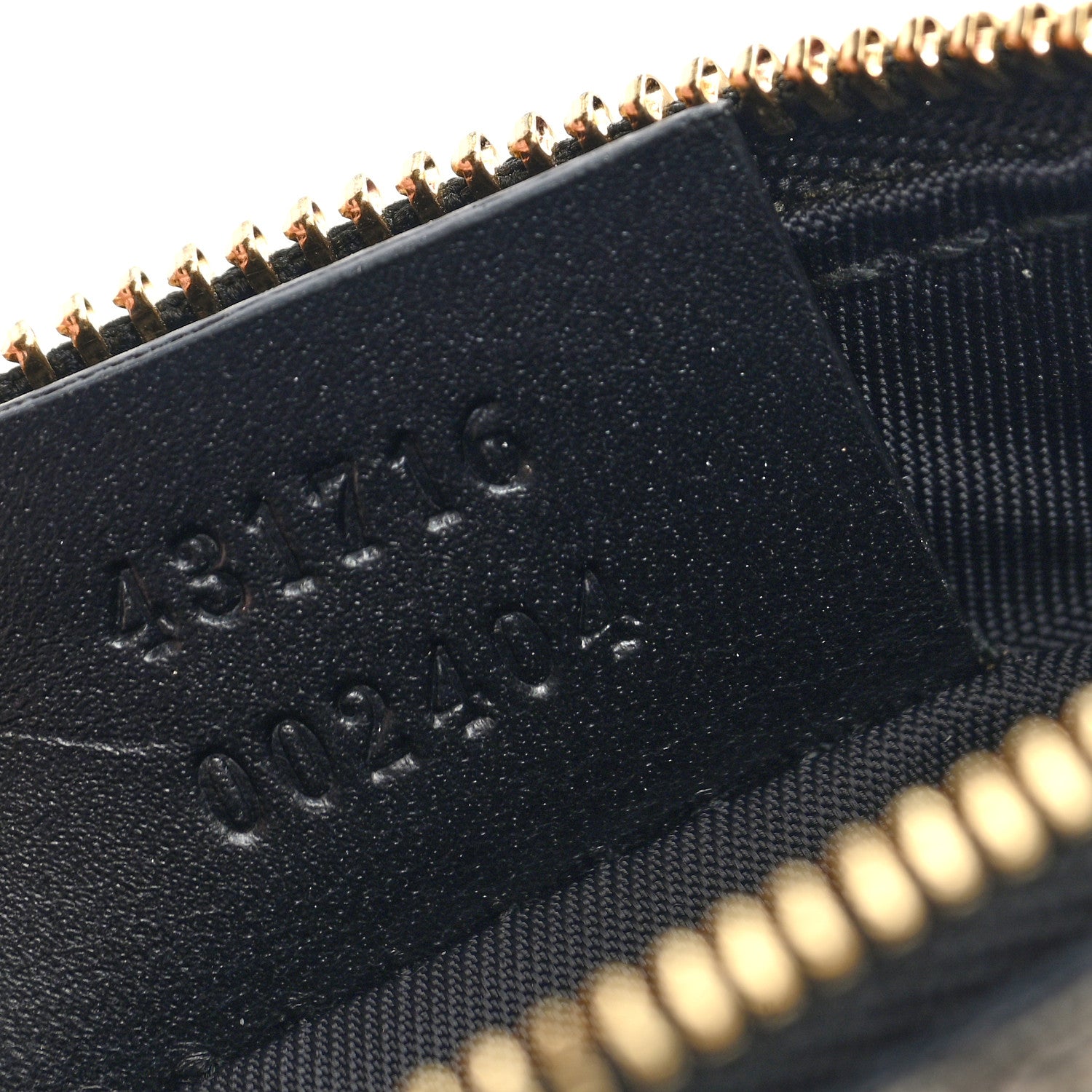 Gucci GG Supreme Monogram Mini Chain Bag Beige Black 9 of 10