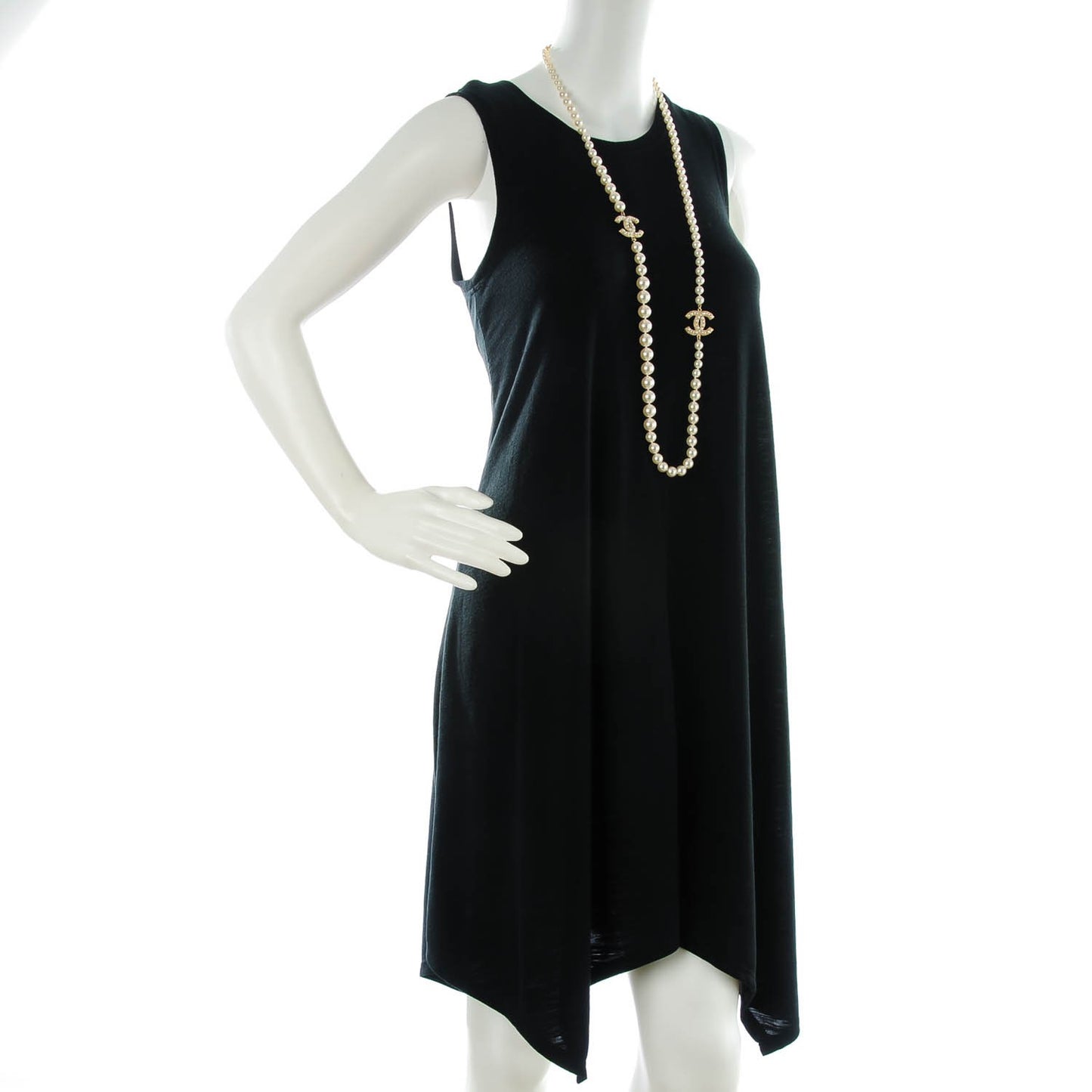 Graduated Pearl CC Long Necklace Gold