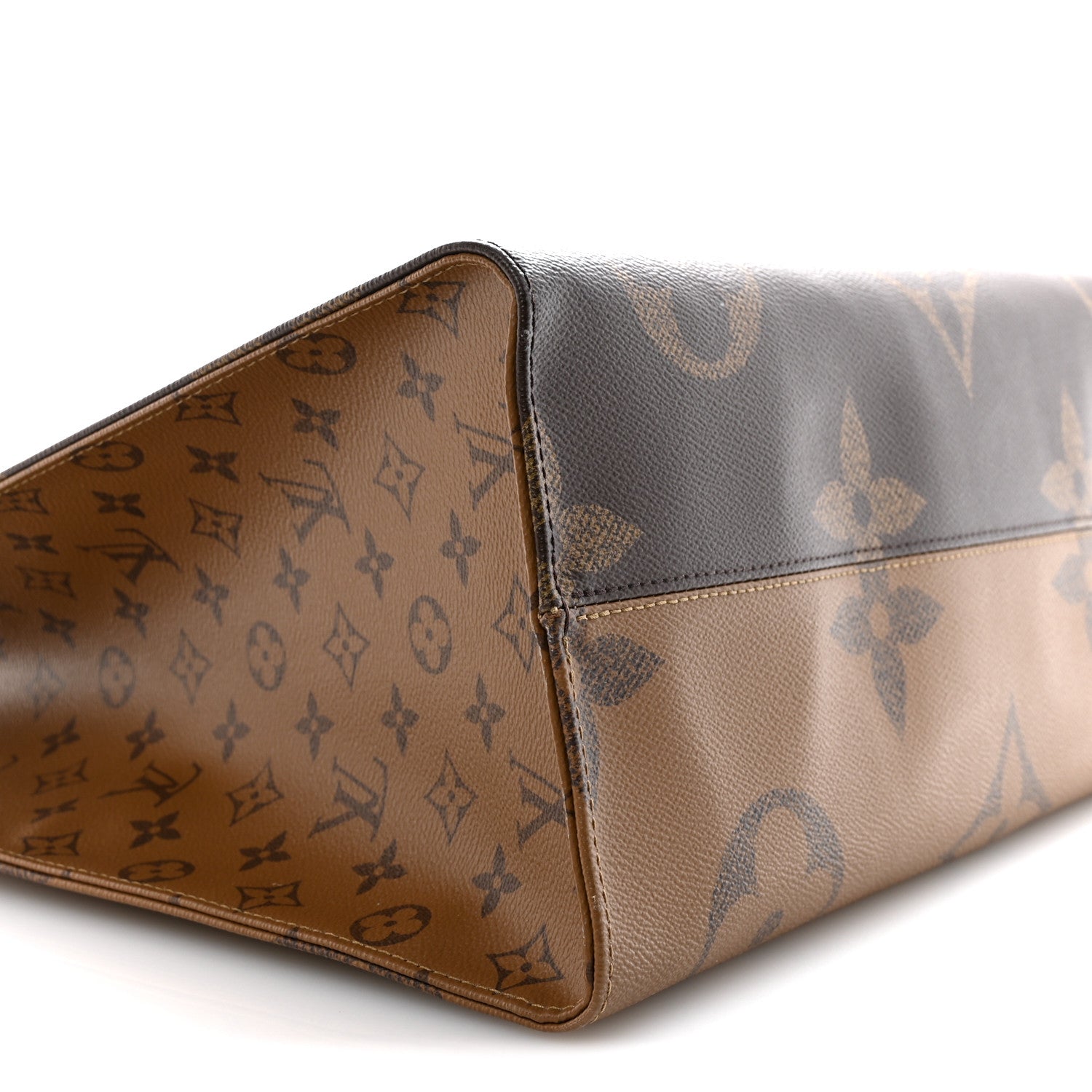 Louis Vuitton Reverse Monogram Giant Onthego GM 8 of 10