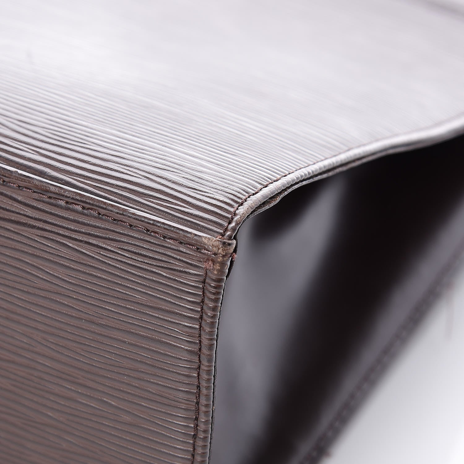 Louis Vuitton Epi Croisette PM Moka 17 of 21