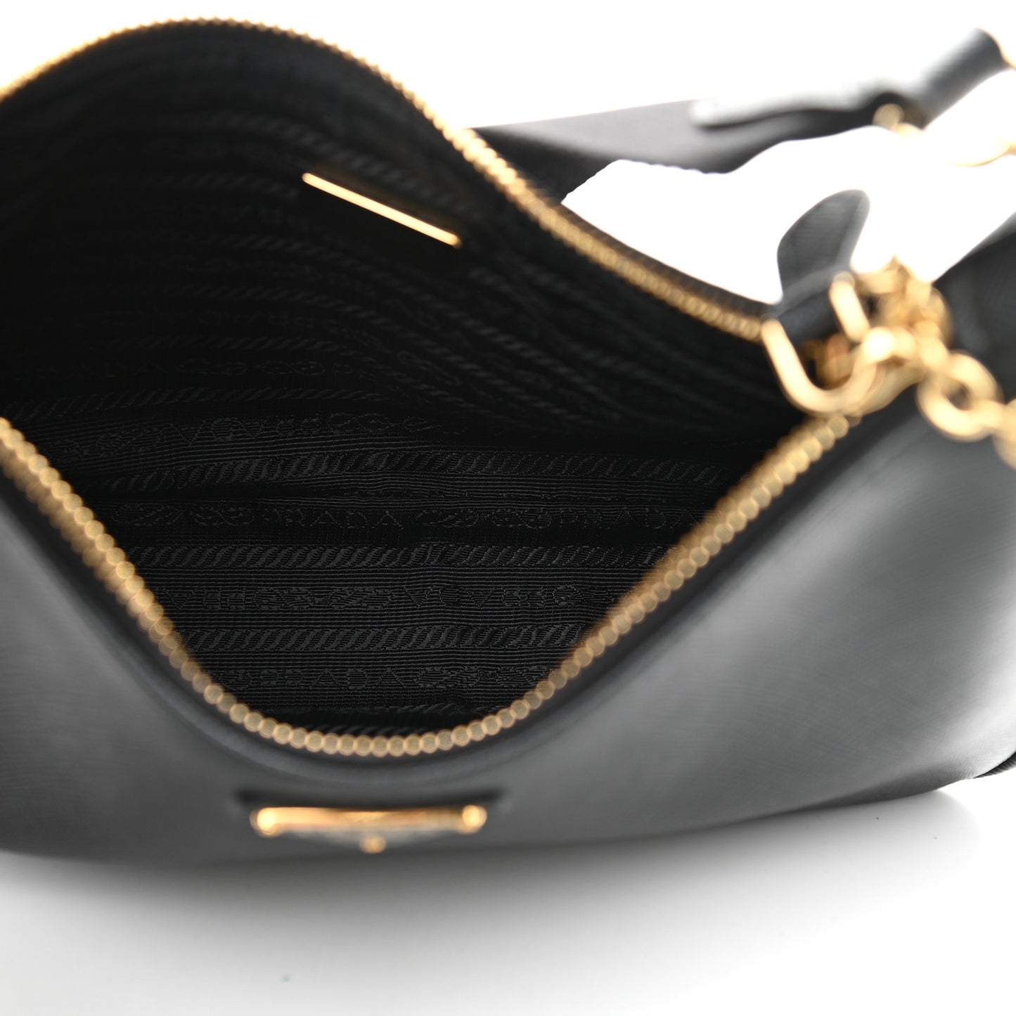Saffiano Lux Re-Edition 2005 Shoulder Bag Black