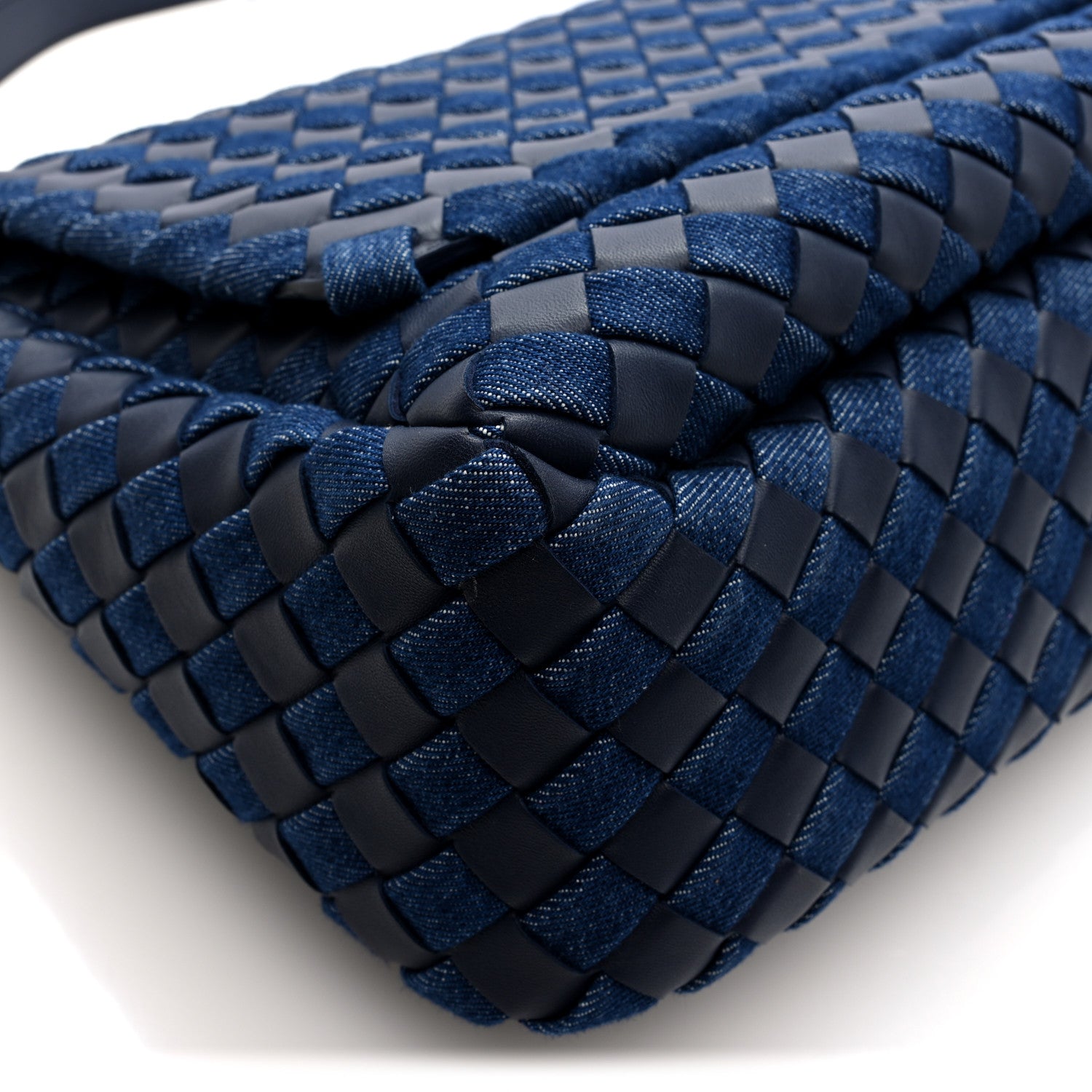 Bottega Veneta Denim Nappa Intrecciato Padded Messenger Abyss Indigo 8 of 9