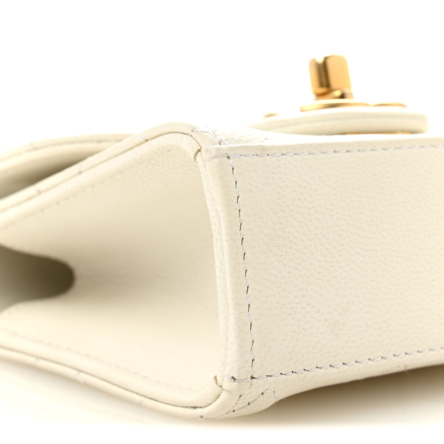 Goatskin Chic Pearls Clutch On Chain White