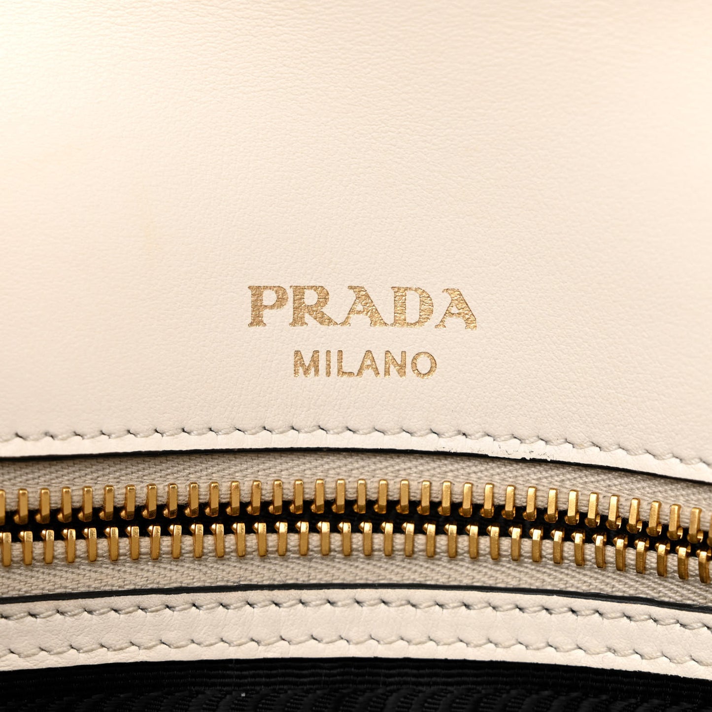 Saffiano Flap Shoulder Bag Bianco
