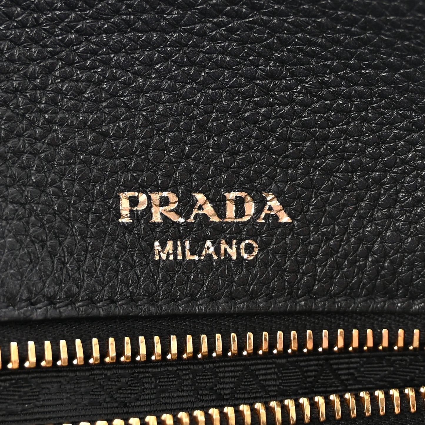 Vitello Phenix Tote Black