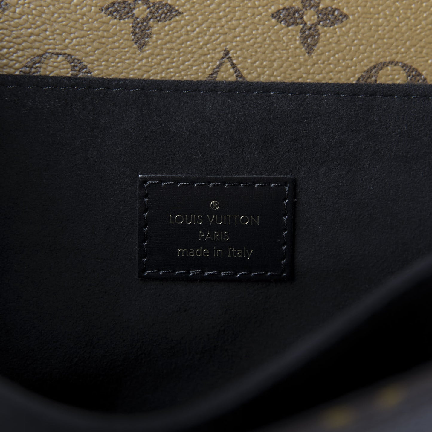 Reverse Monogram Pochette Metis
