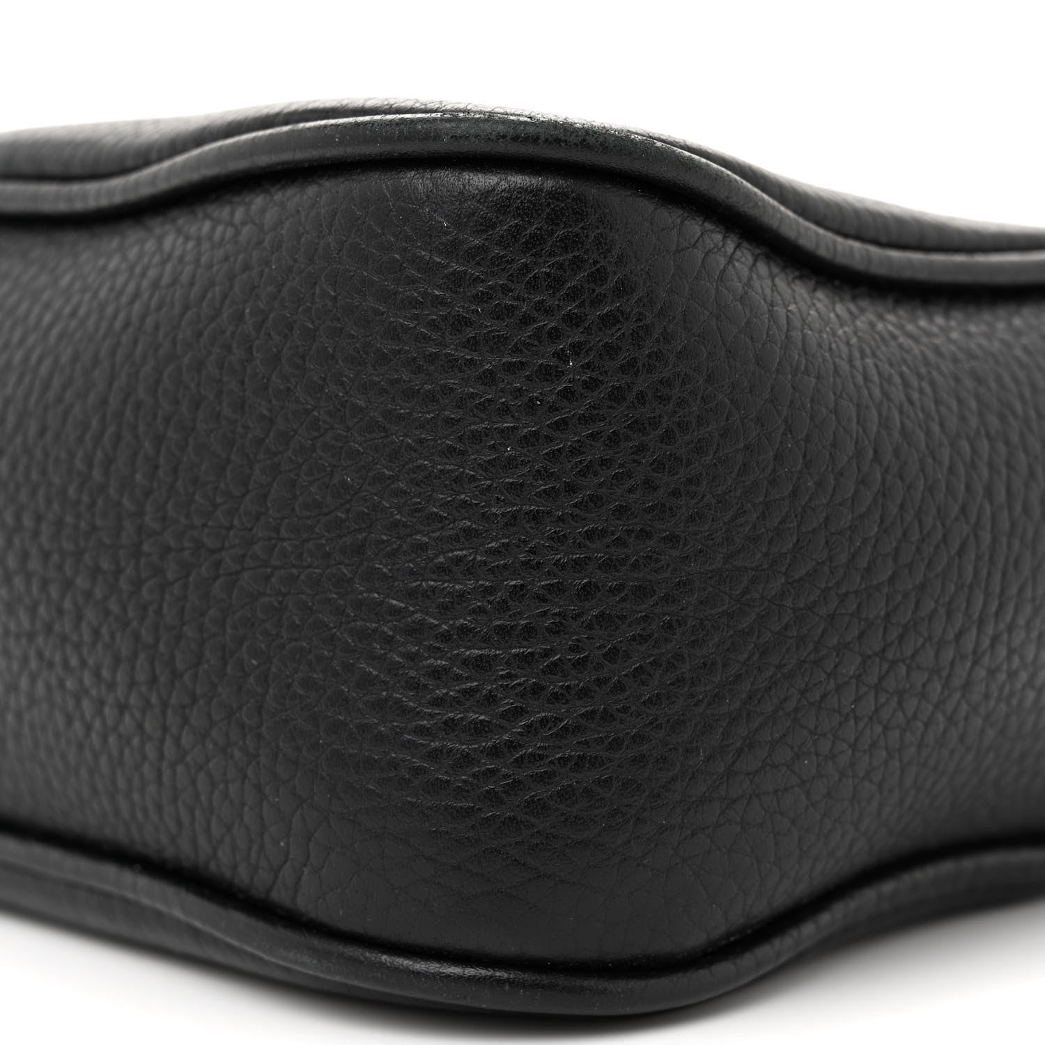 Gucci Pebbled Calfskin Small Soho Disco Bag Black 11 of 17