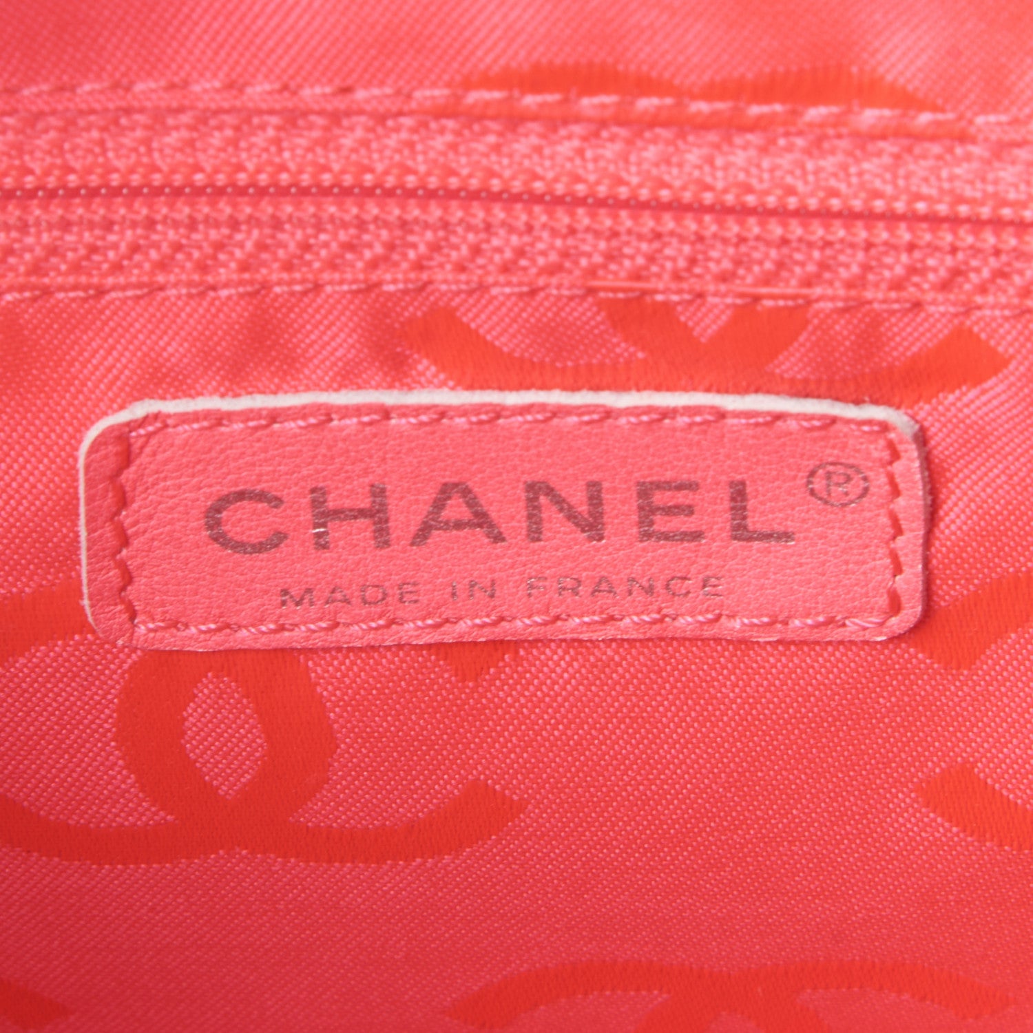 Chanel Calfskin Quilted Large Cambon Bowler White Black 8 of 9
