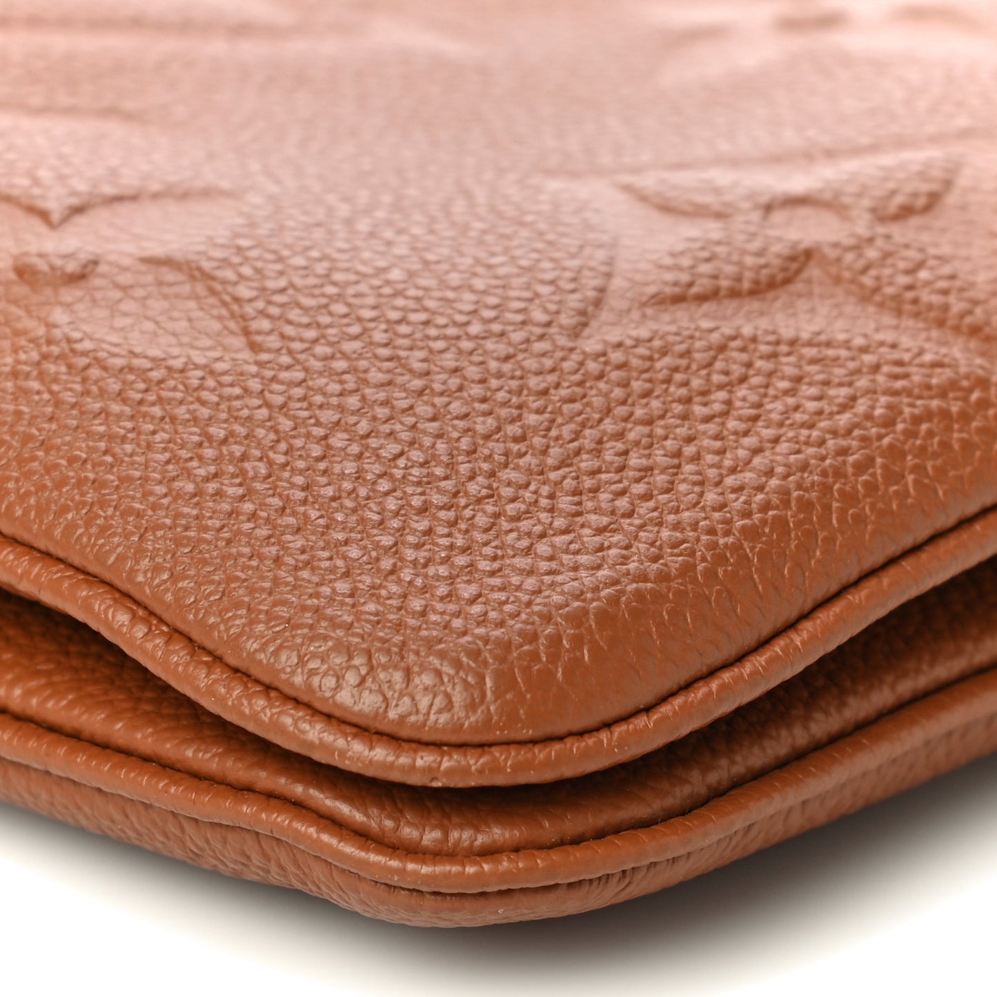 Empreinte Monogram Giant Double Zip Pochette Caramel