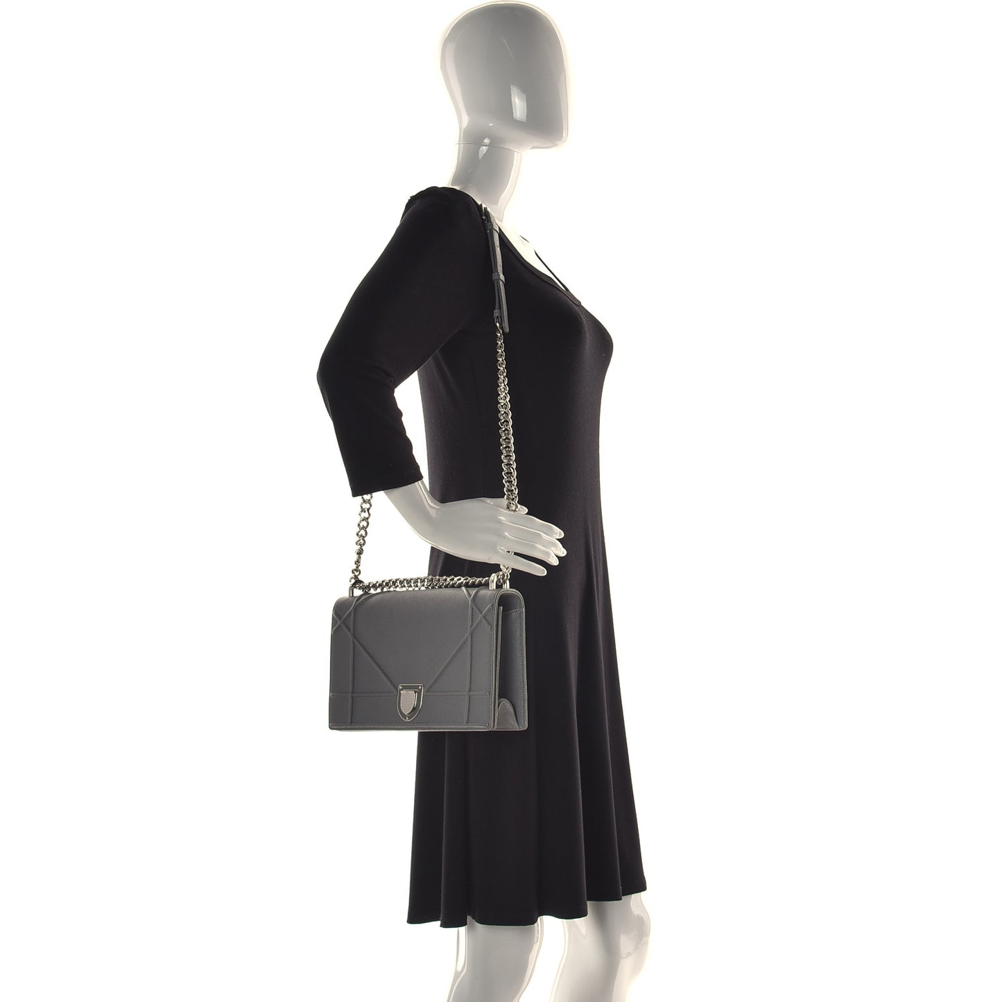 Grained Calfskin Medium Diorama Flap Bag Gris