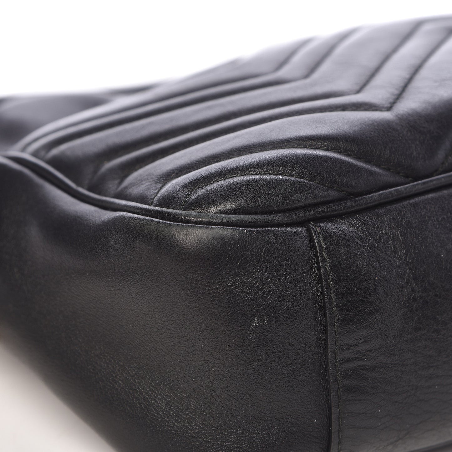 Calfskin Matelasse Medium GG Marmont Chain Shoulder Bag Black