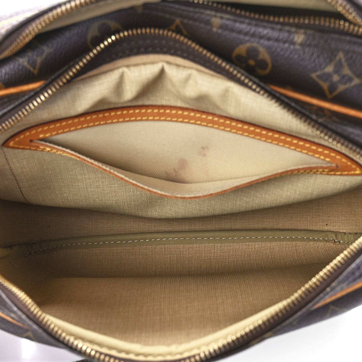 Louis Vuitton Monogram Reporter PM 6 of 10