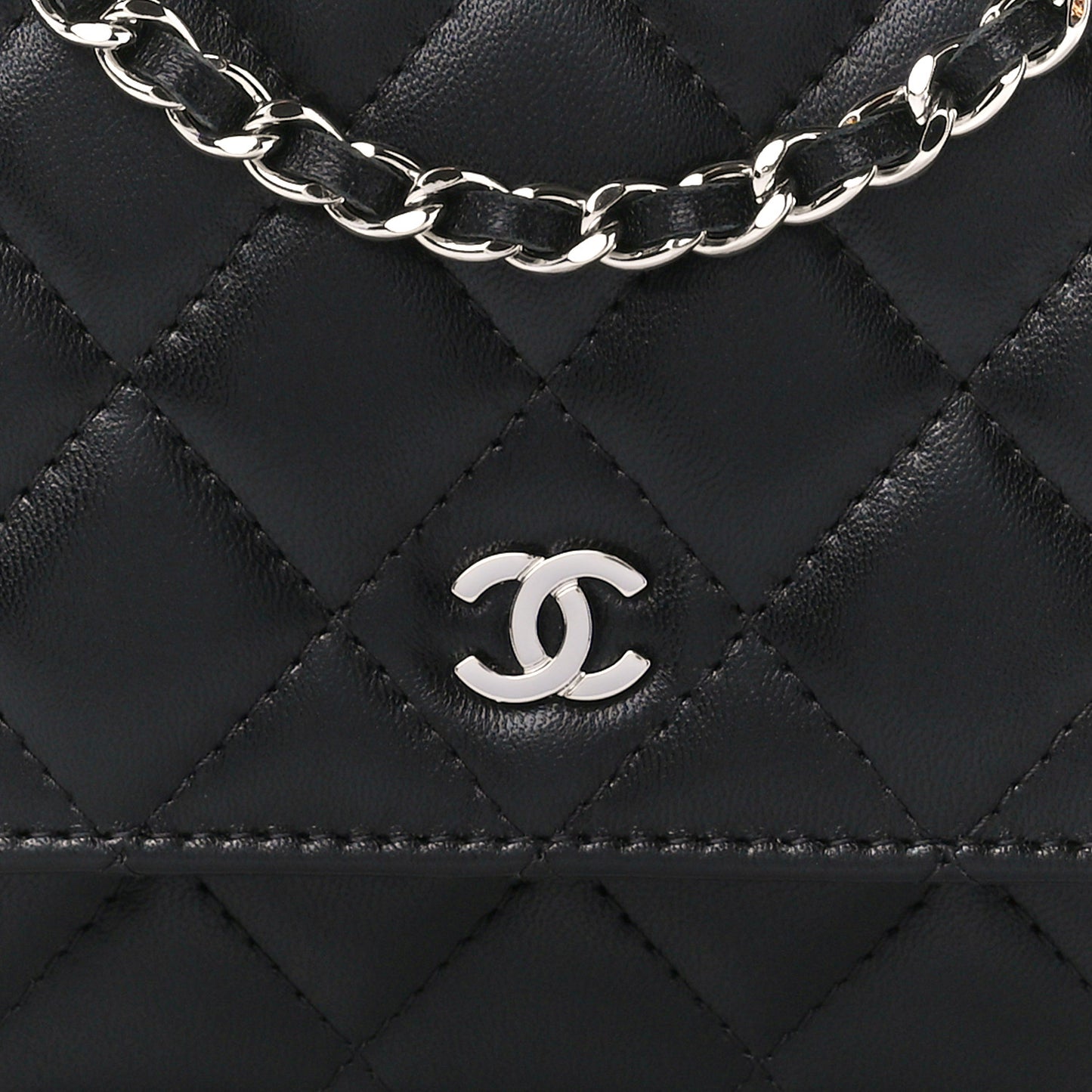 Lambskin Quilted Wallet On Chain WOC Black