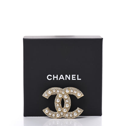 Chanel Metal Crystal Graduated Pearl CC Brooch Gold 4 of 4
