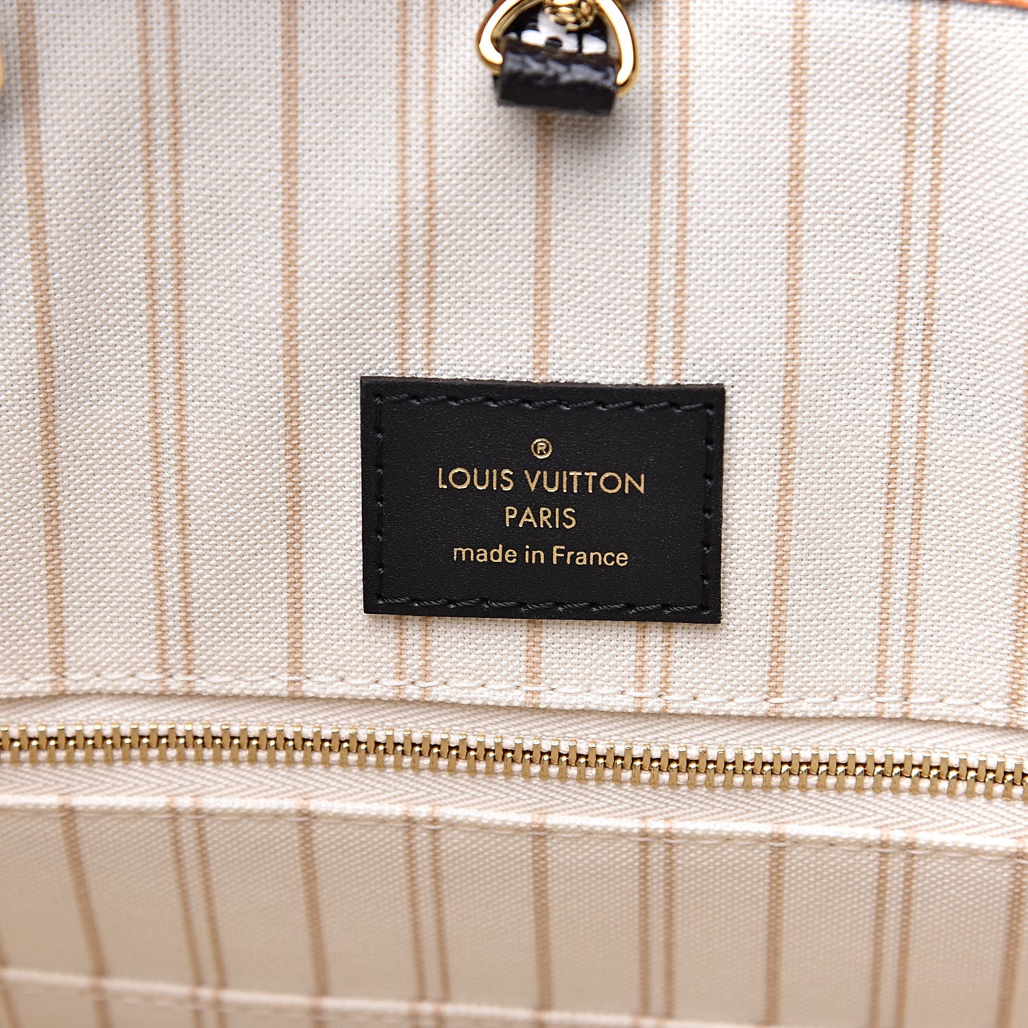 Louis Vuitton Monogram Giant Jungle Onthego GM Ivory 7 of 10