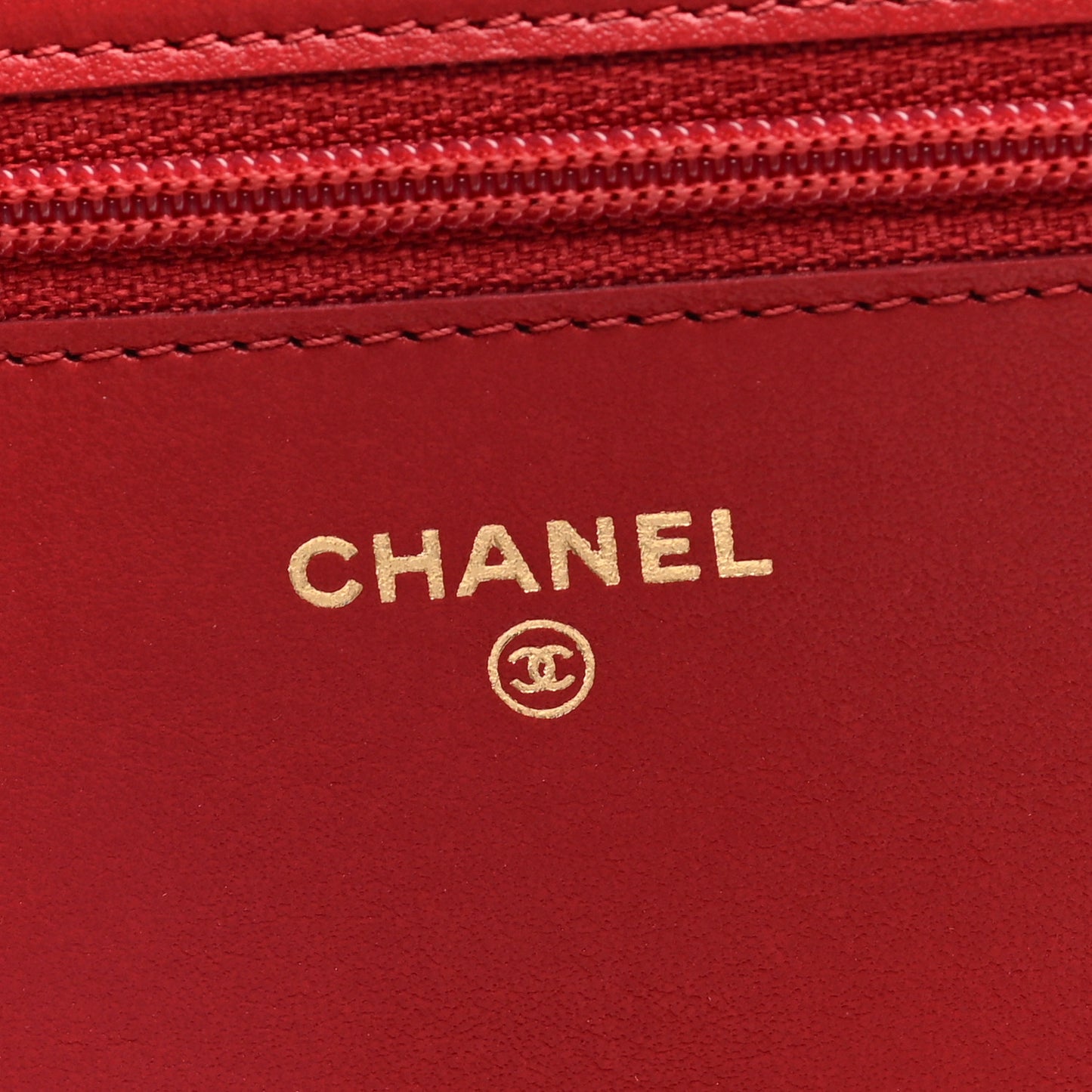 Caviar Quilted Boy Wallet On Chain WOC Red
