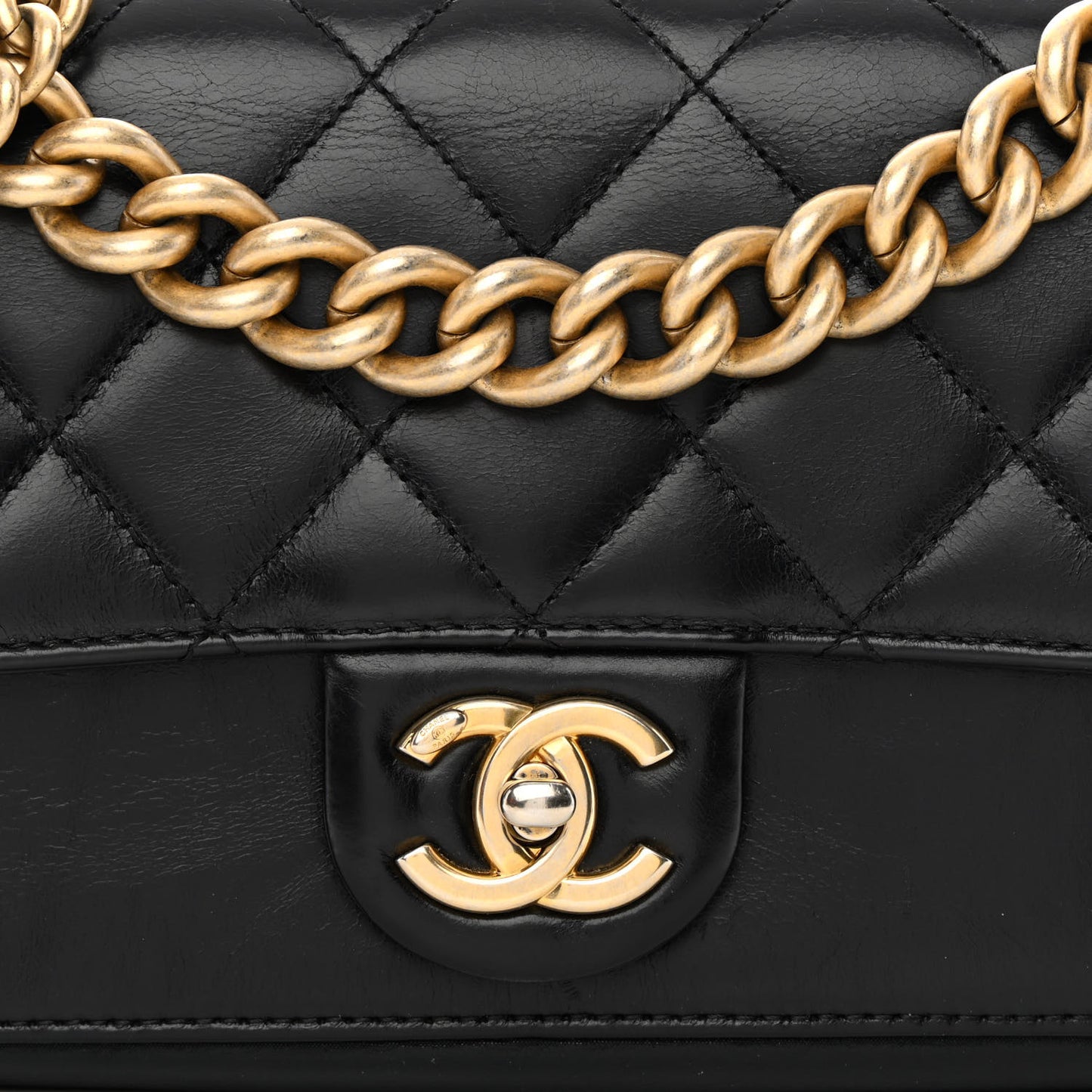 Iridescent Calfskin Quilted Small Straight Lined Flap Black