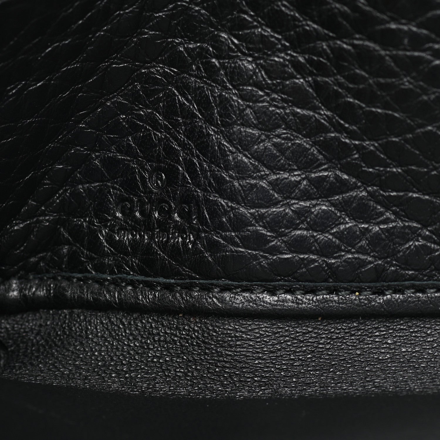 Gucci Pebbled Calfskin Soho Zip Around Wallet Black 6 of 8