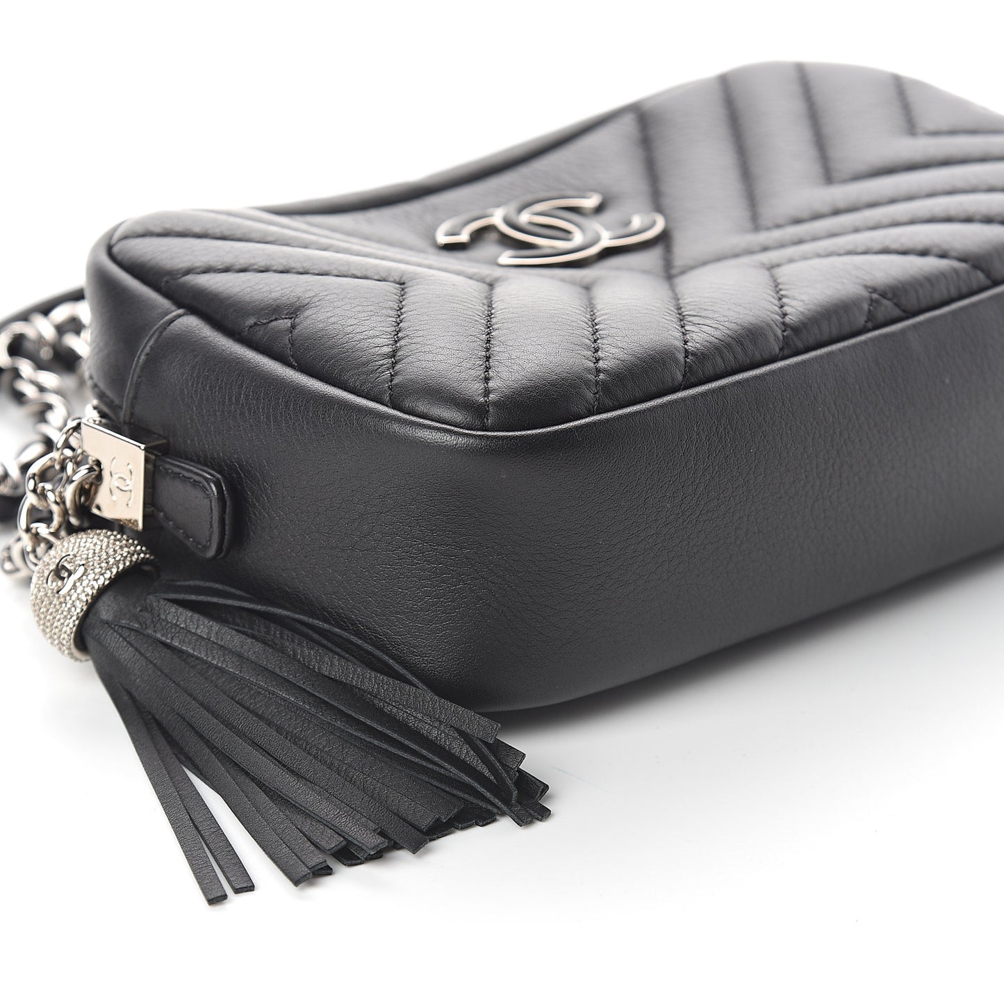 Calfskin Diagonal Chevron Quilted Tassel Camera Case Black