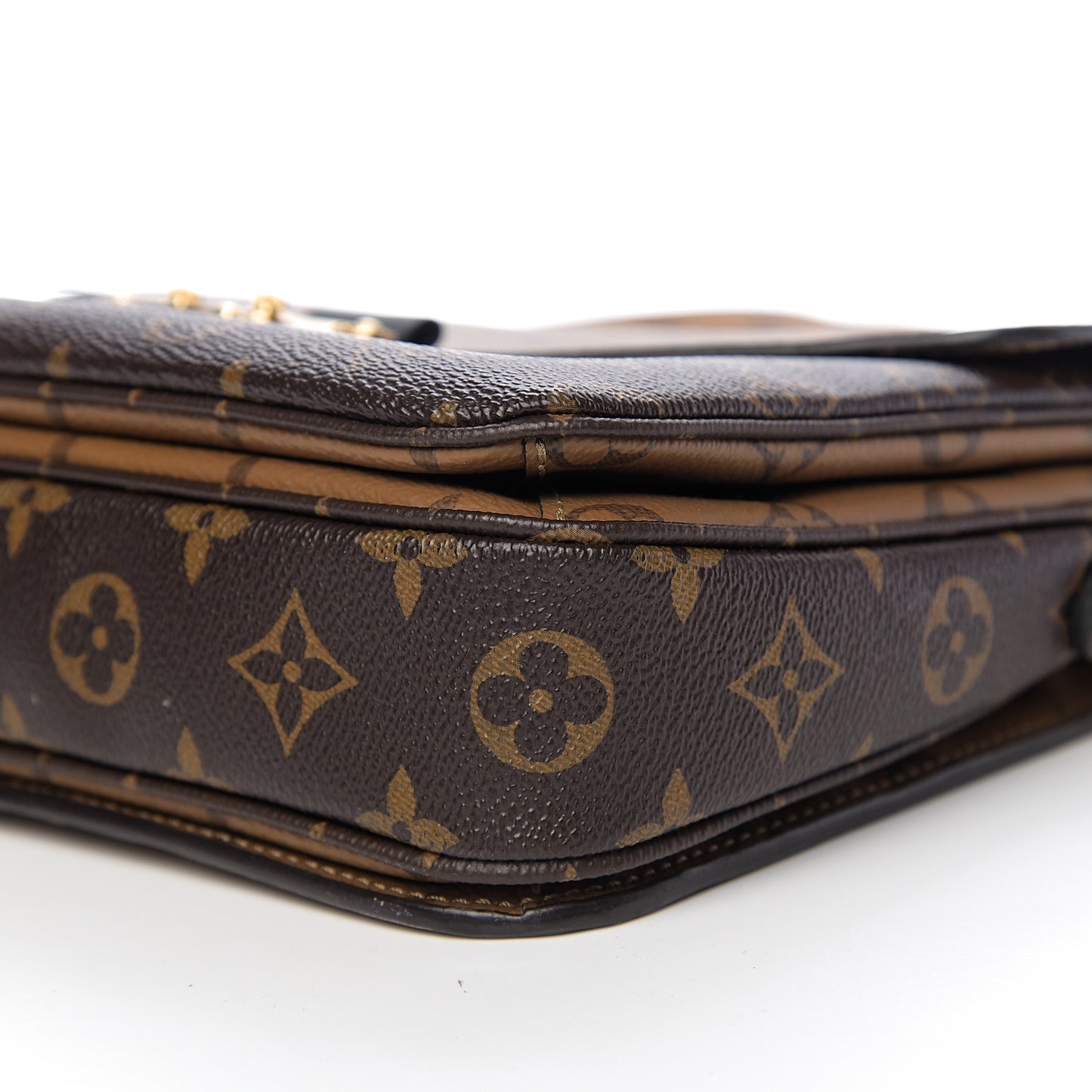 Reverse Monogram Pochette Metis