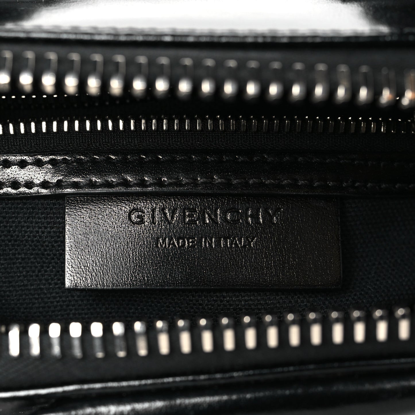 Shiny Lord Calfskin Mini Antigona Black
