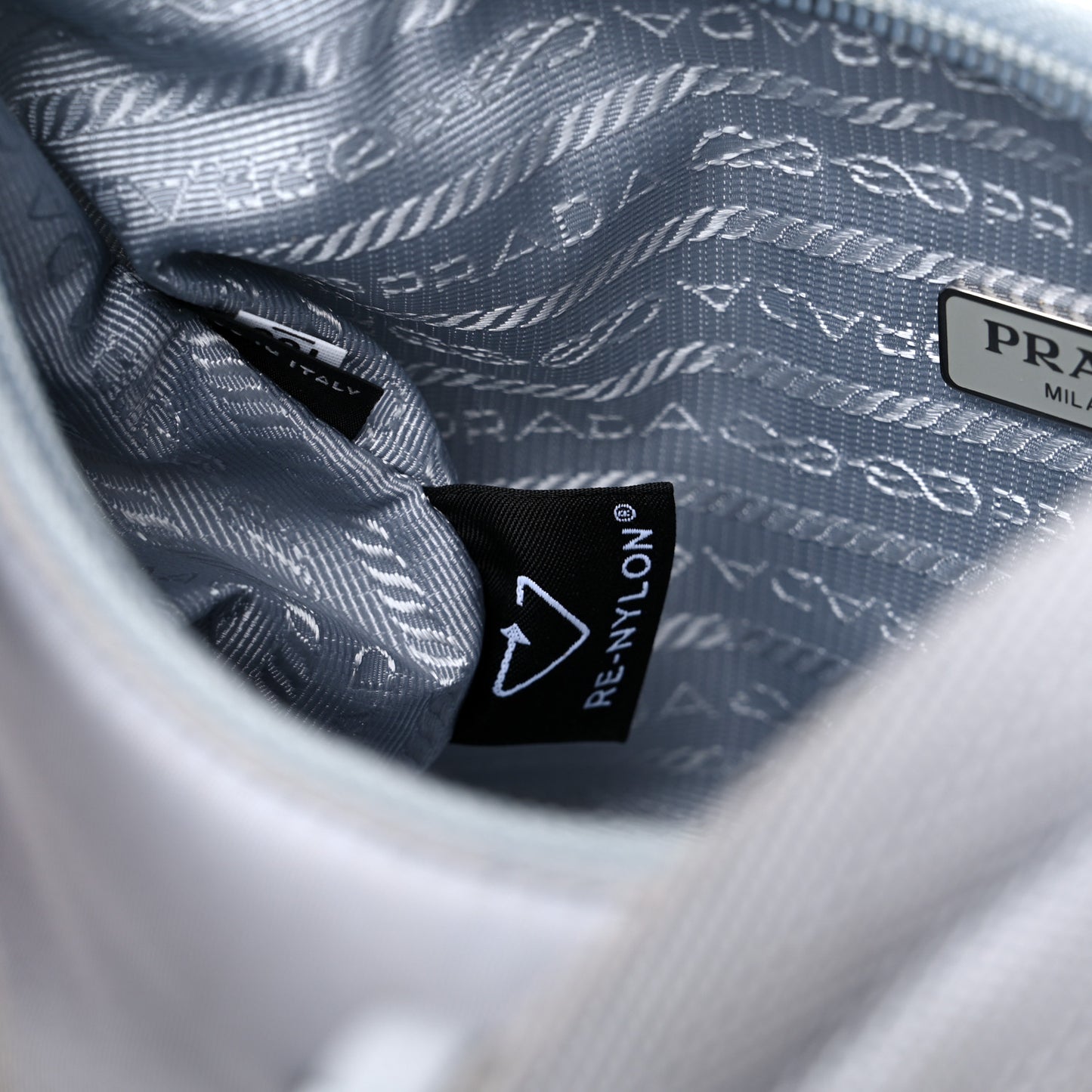Tessuto Nylon Mini Re-Edition 2000 Bag Fiordaliso